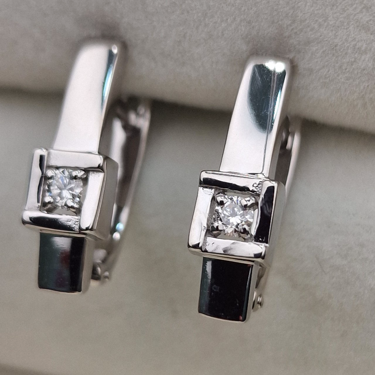 Серьги Deimantas 105085698 3,56гр 0,126ct. купить,NaN