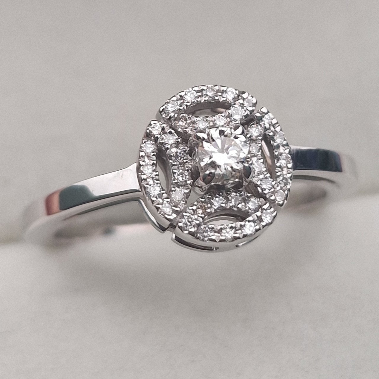 Кольцо Deimantas 104840780 18р 3,63гр 0,21ct. купить,NaN