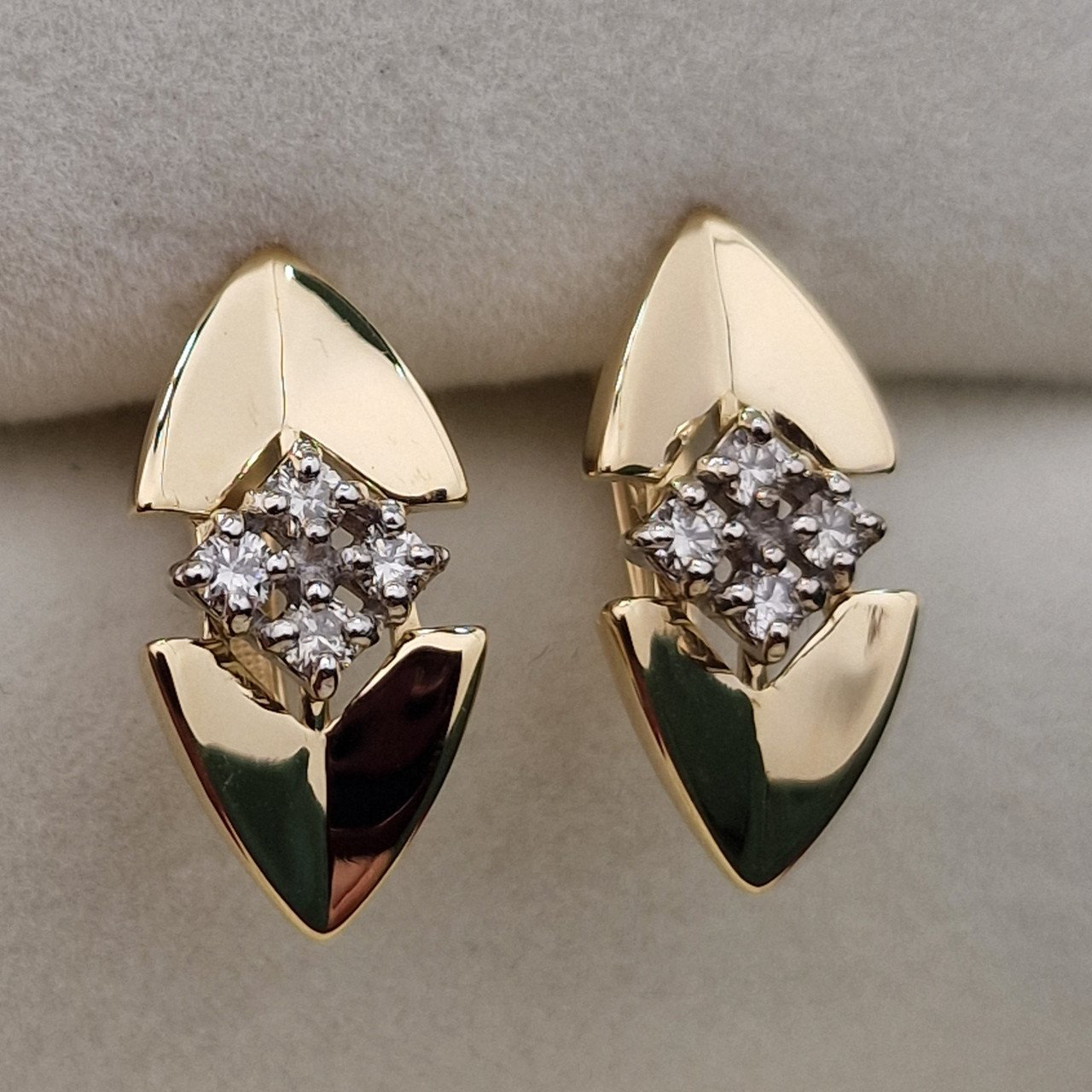 Серьги Deimantas 103670859 2,35гр 0,25ct. купить,NaN
