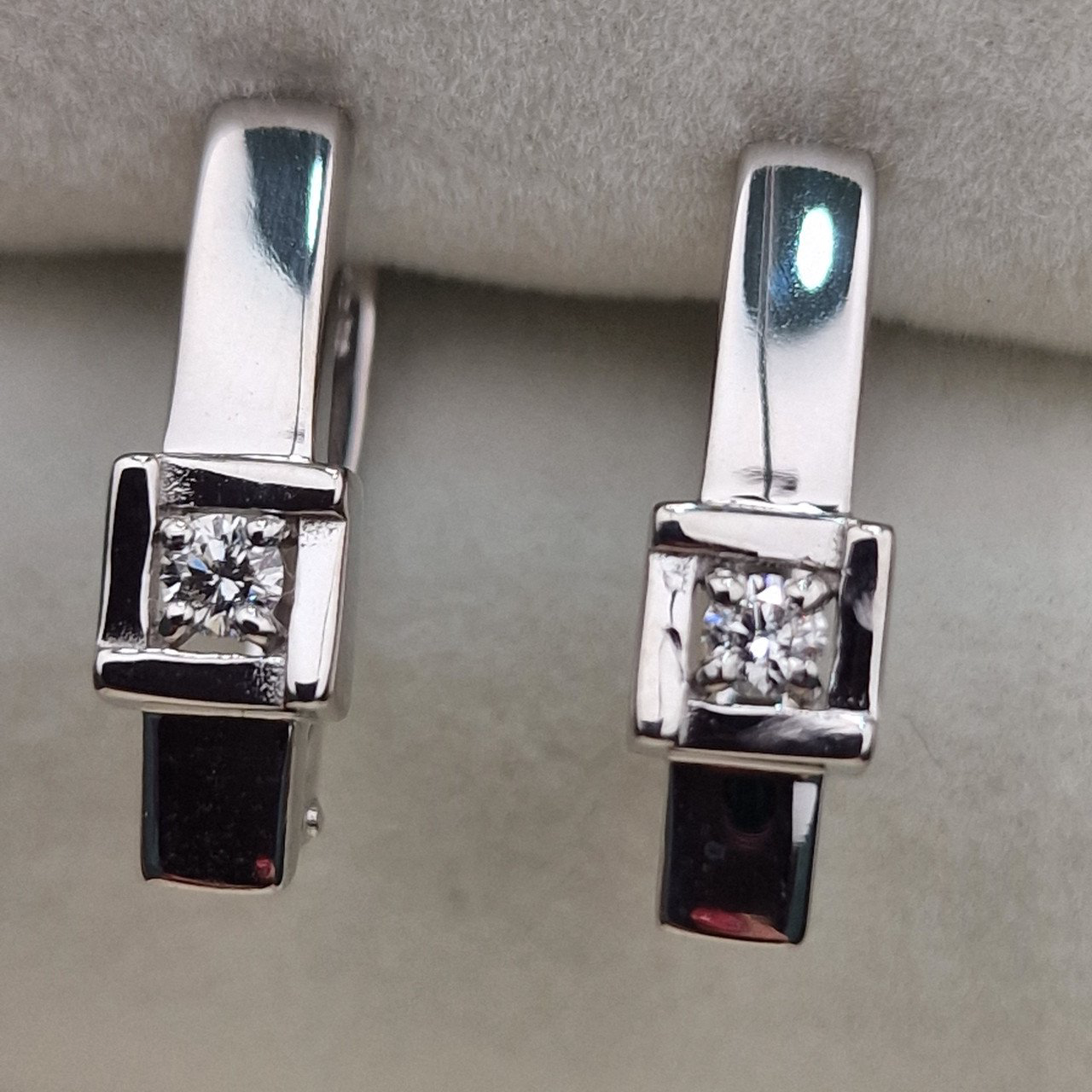 Серьги Deimantas 105085698 3,56гр 0,126ct. купить,NaN