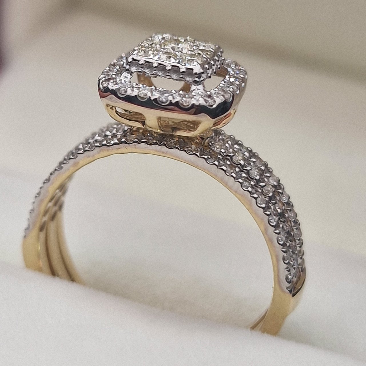 Кольцо Deimantas 104840835 17,5р 4,47гр 0,60ct. купить,NaN