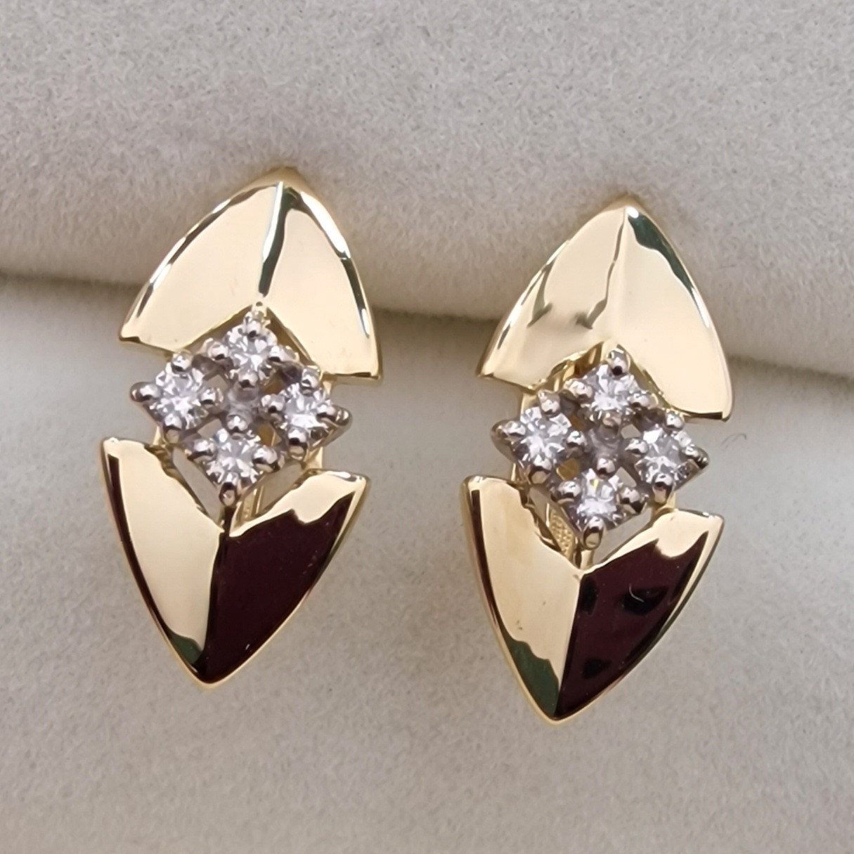 Серьги Deimantas 103670859 2,35гр 0,25ct. купить,NaN