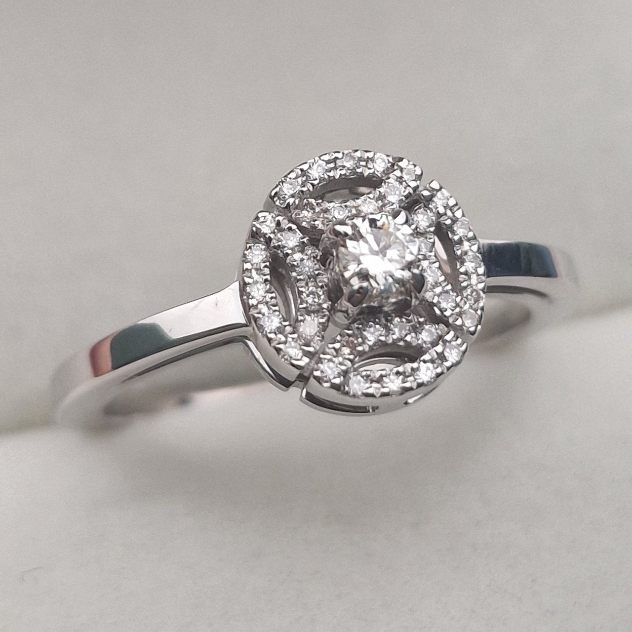 Кольцо Deimantas 104840780 18р 3,63гр 0,21ct. купить,NaN