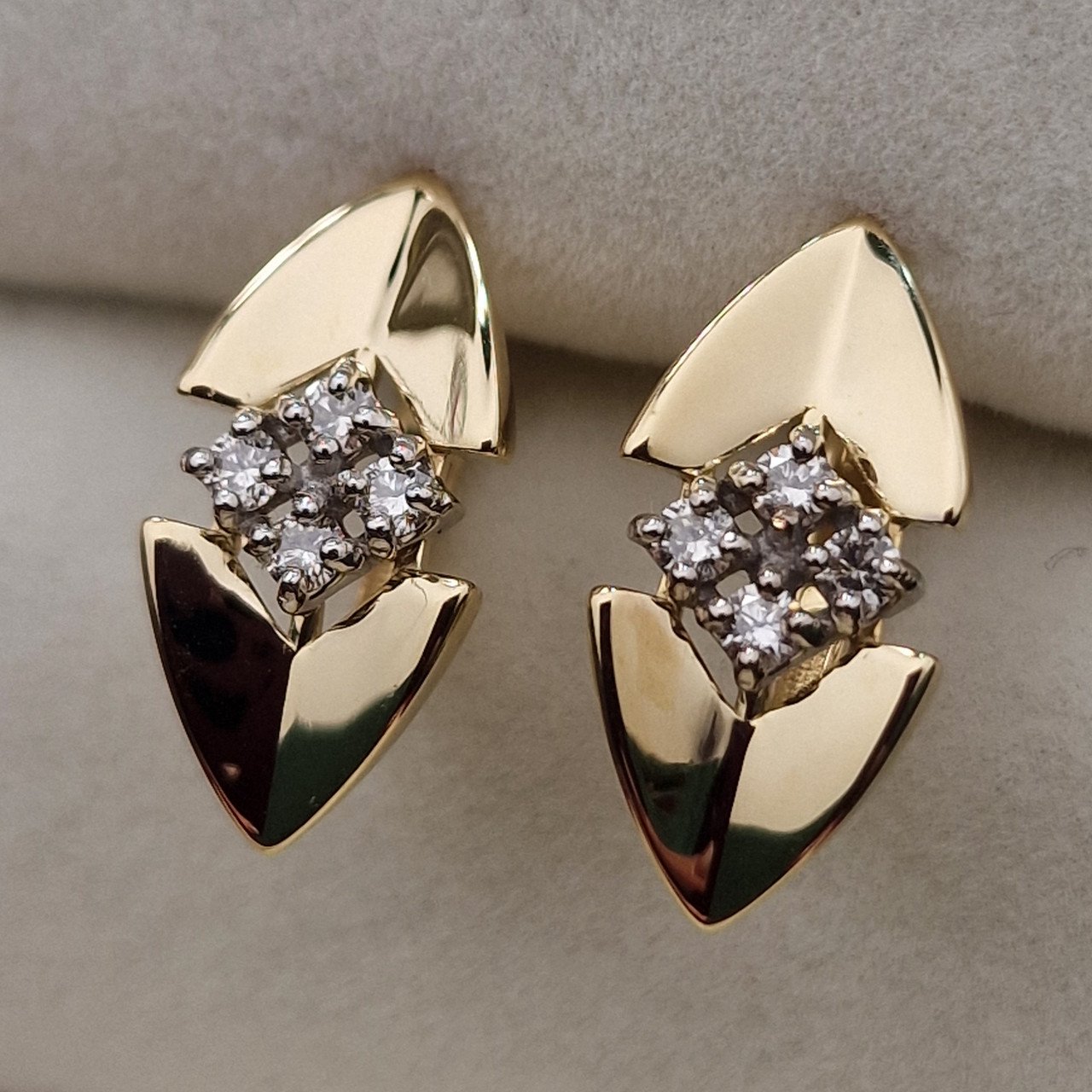Серьги Deimantas 103670859 2,35гр 0,25ct. купить,NaN