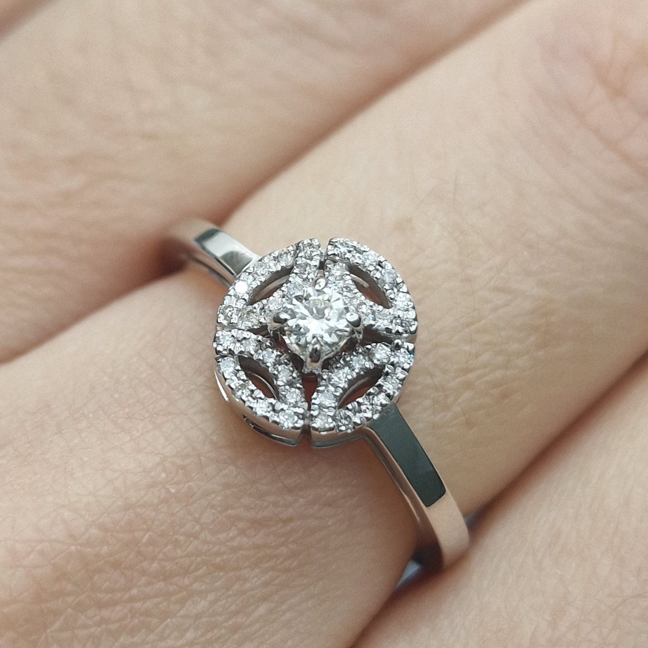 Кольцо Deimantas 104840780 18р 3,63гр 0,21ct. купить,NaN