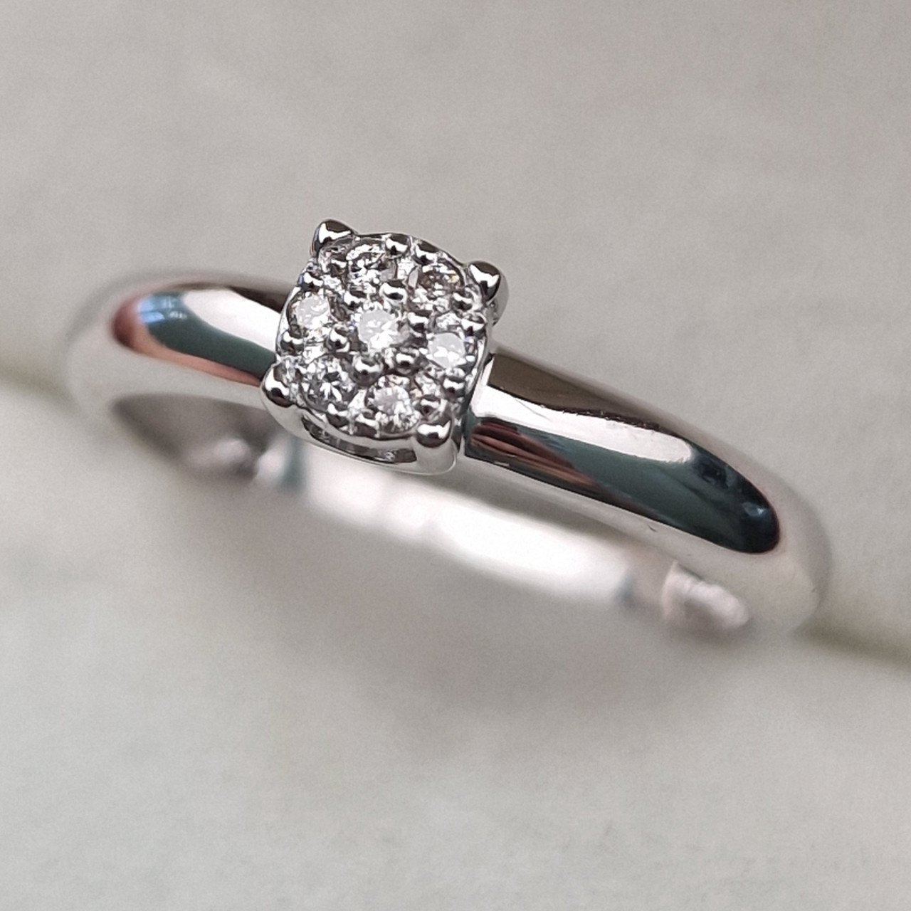 Кольцо Deimantas 105085757 16,5р 2,31гр 0,066ct. купить,NaN