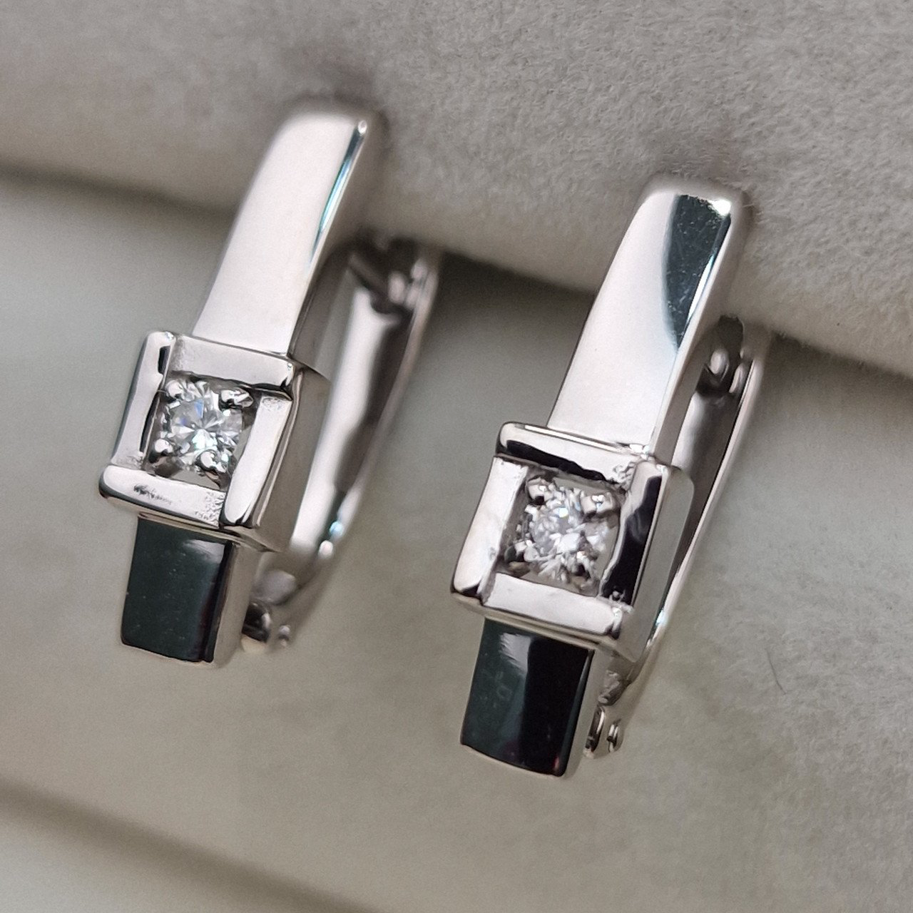 Серьги Deimantas 105085698 3,56гр 0,126ct. купить,NaN
