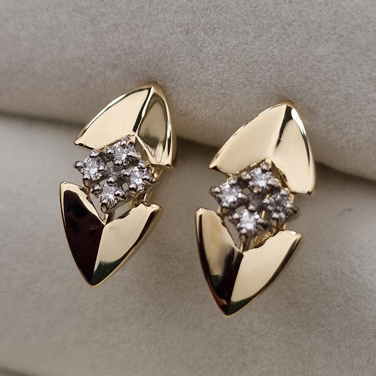 Серьги Deimantas 103670859 2,35гр 0,25ct. купить,NaN