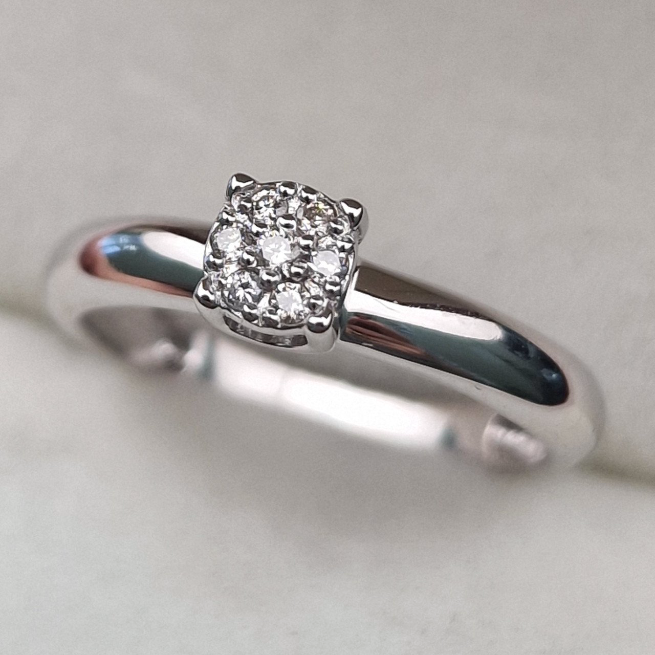 Кольцо Deimantas 105085757 16,5р 2,31гр 0,066ct. купить,NaN