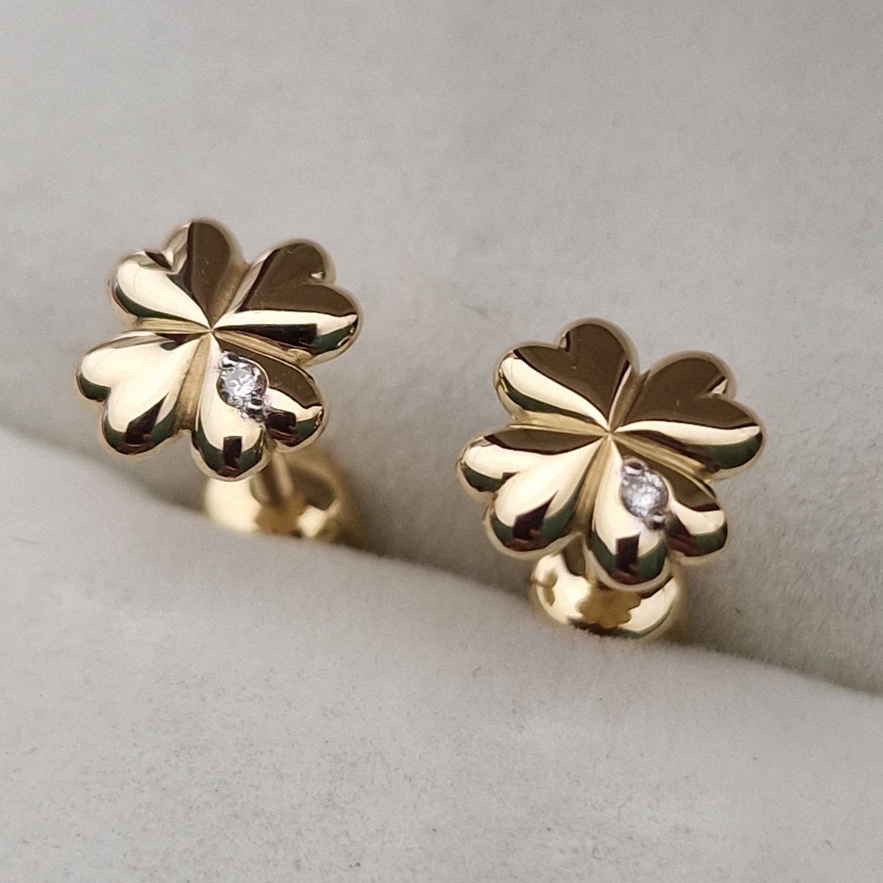 Серьги Deimantas 103670908 1,18гр 0,012ct. купить,NaN