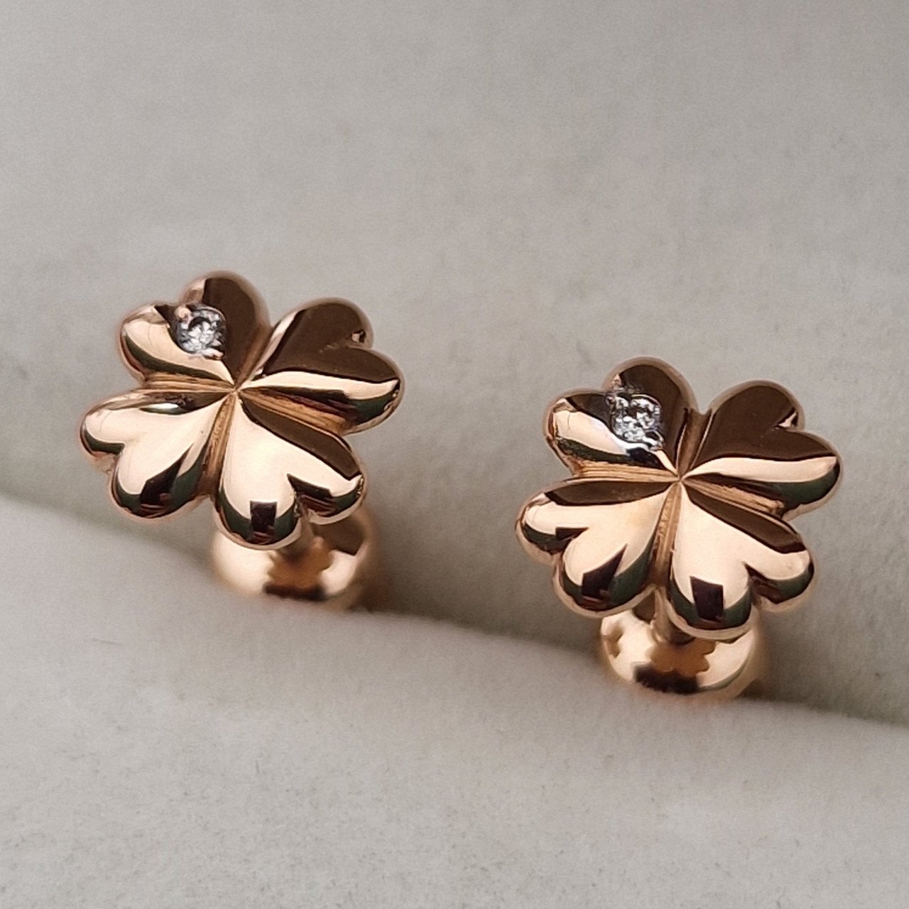 Серьги Deimantas 103670931 1,17гр 0,012ct. купить,NaN