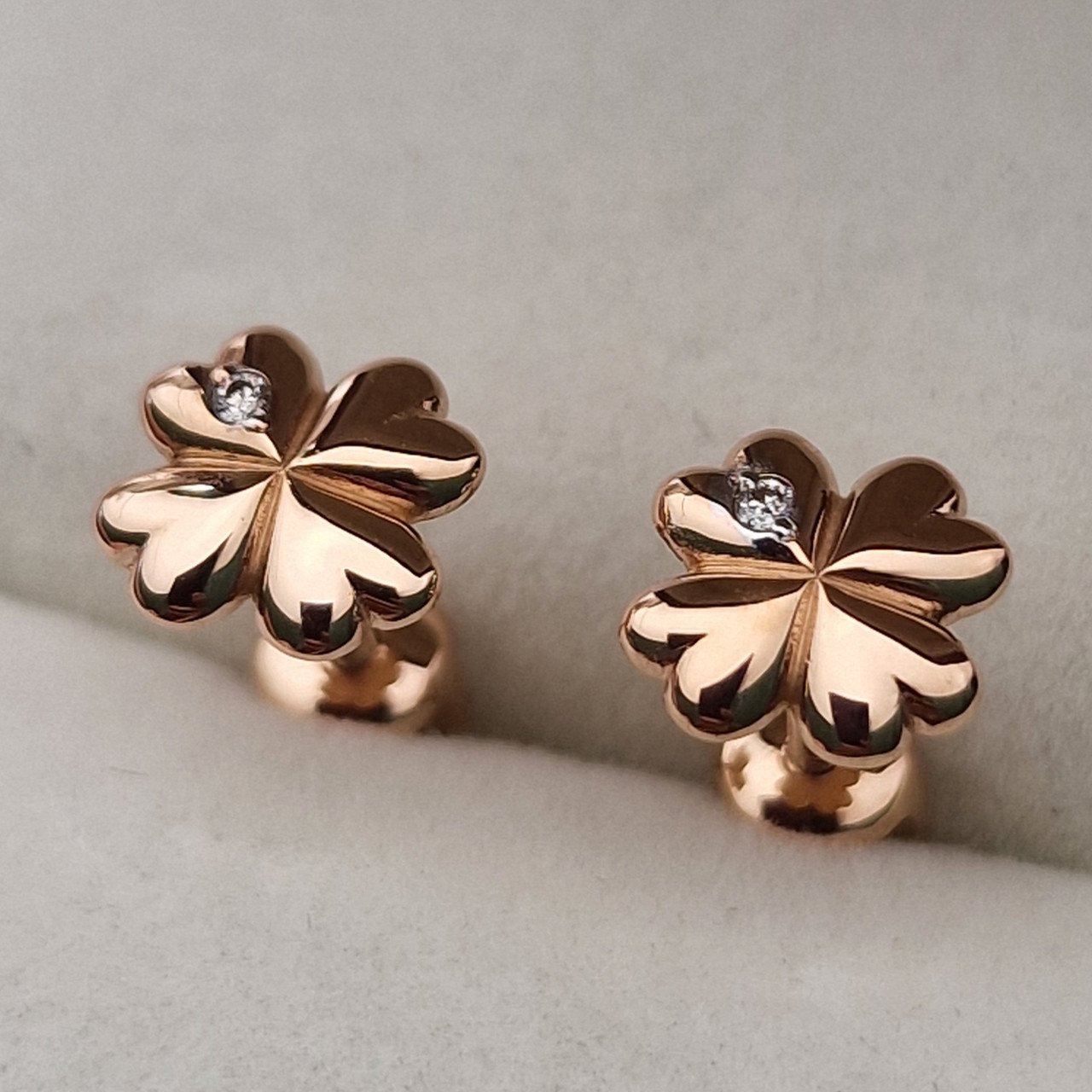 Серьги Deimantas 103670931 1,17гр 0,012ct. купить,NaN