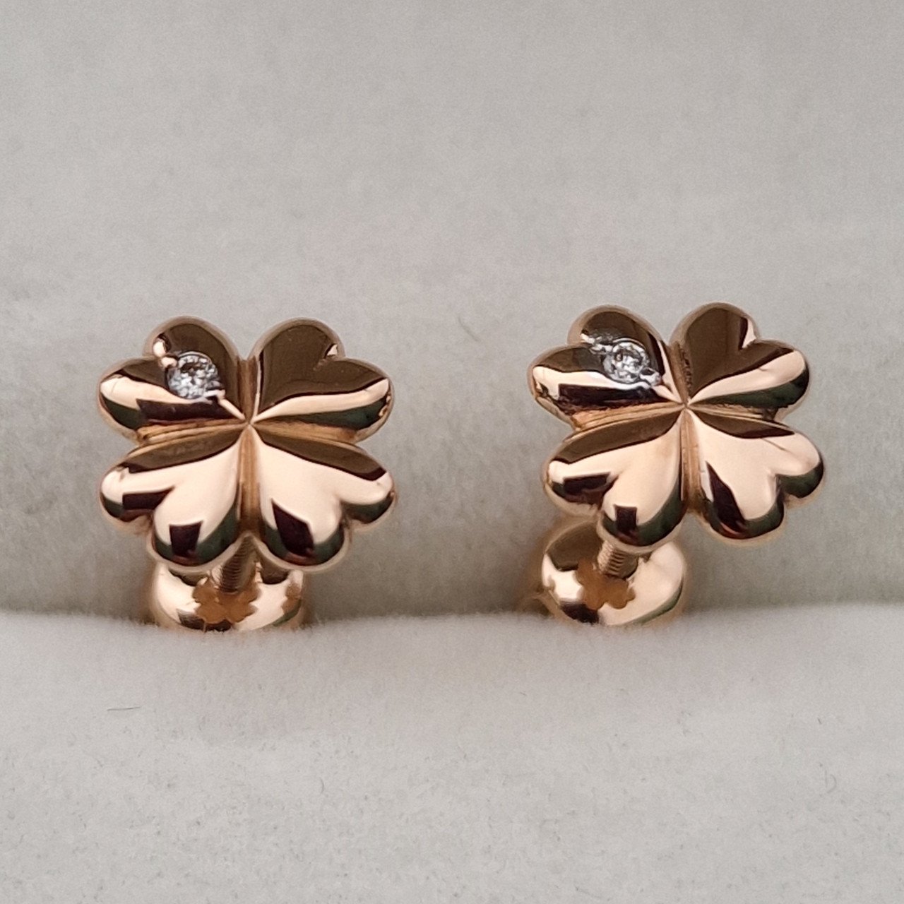 Серьги Deimantas 103670931 1,17гр 0,012ct. купить,NaN