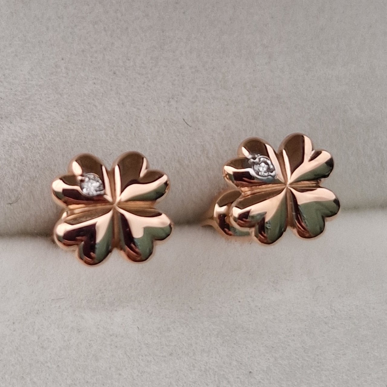 Серьги Deimantas 103670931 1,17гр 0,012ct. купить,NaN