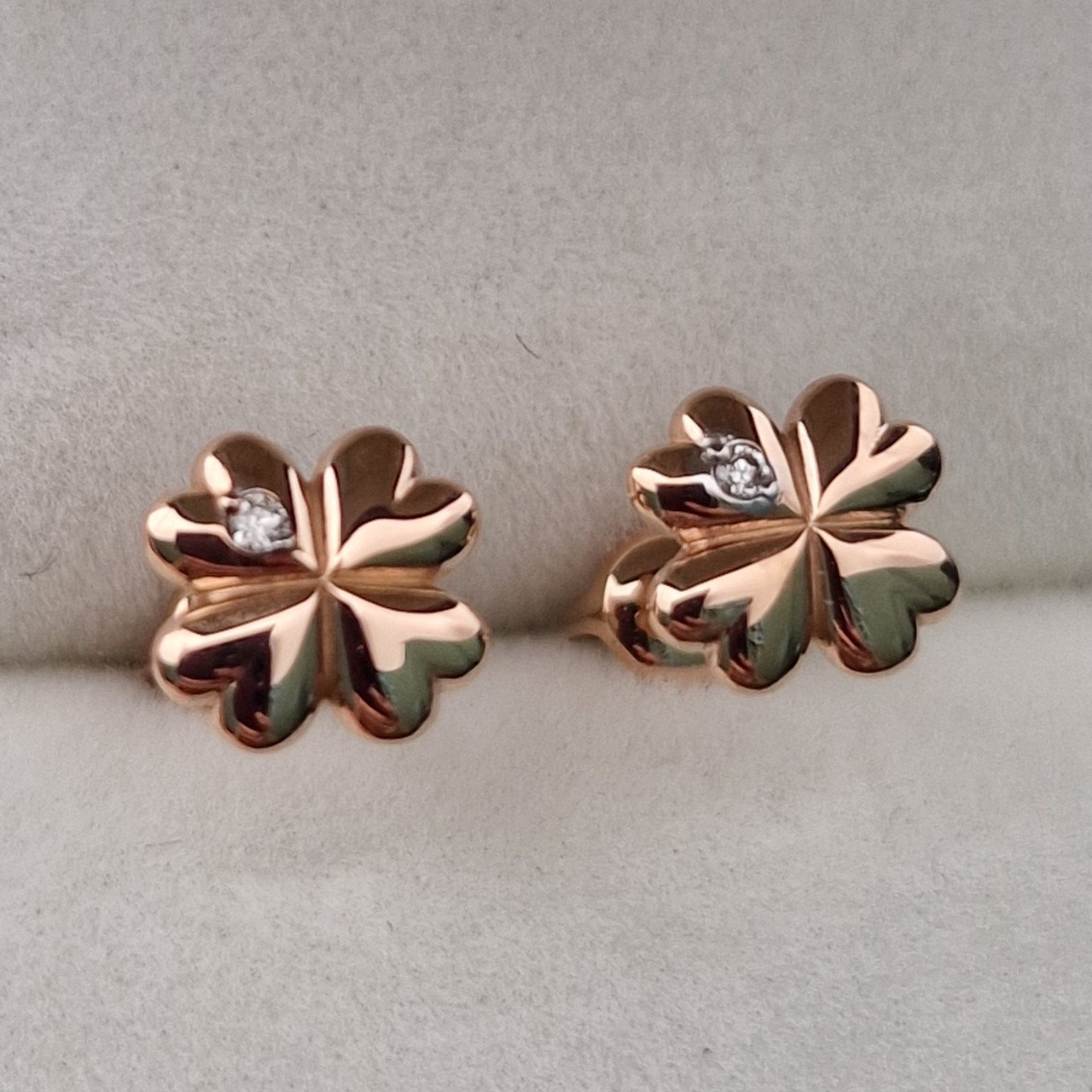 Серьги Deimantas 103670931 1,17гр 0,012ct. купить,NaN