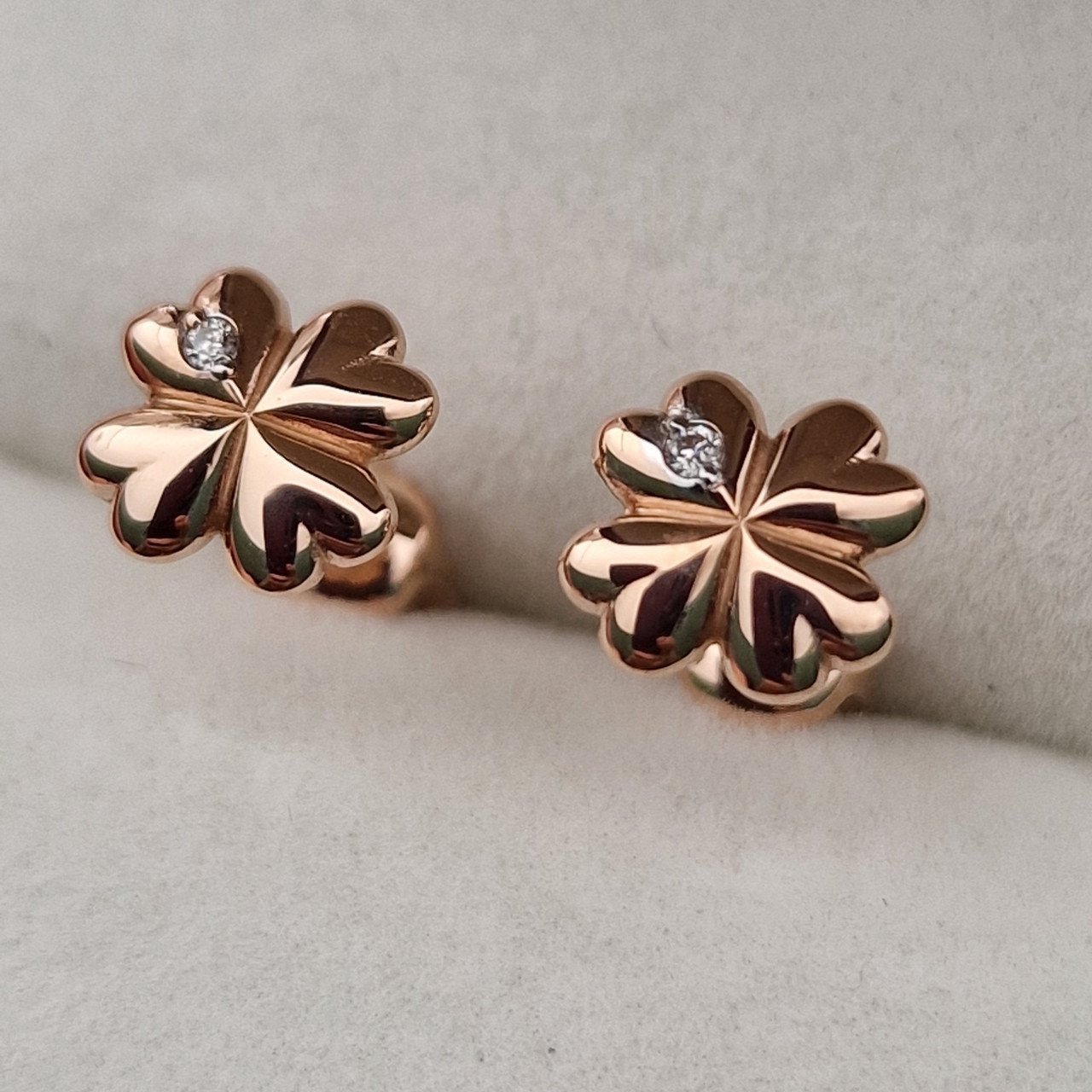 Серьги Deimantas 103670931 1,17гр 0,012ct. купить,NaN