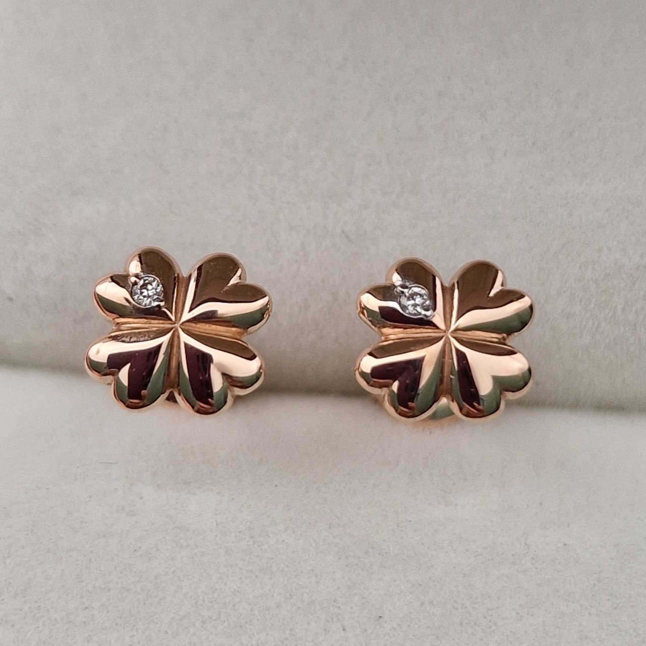 Серьги Deimantas 103670931 1,17гр 0,012ct. купить,NaN