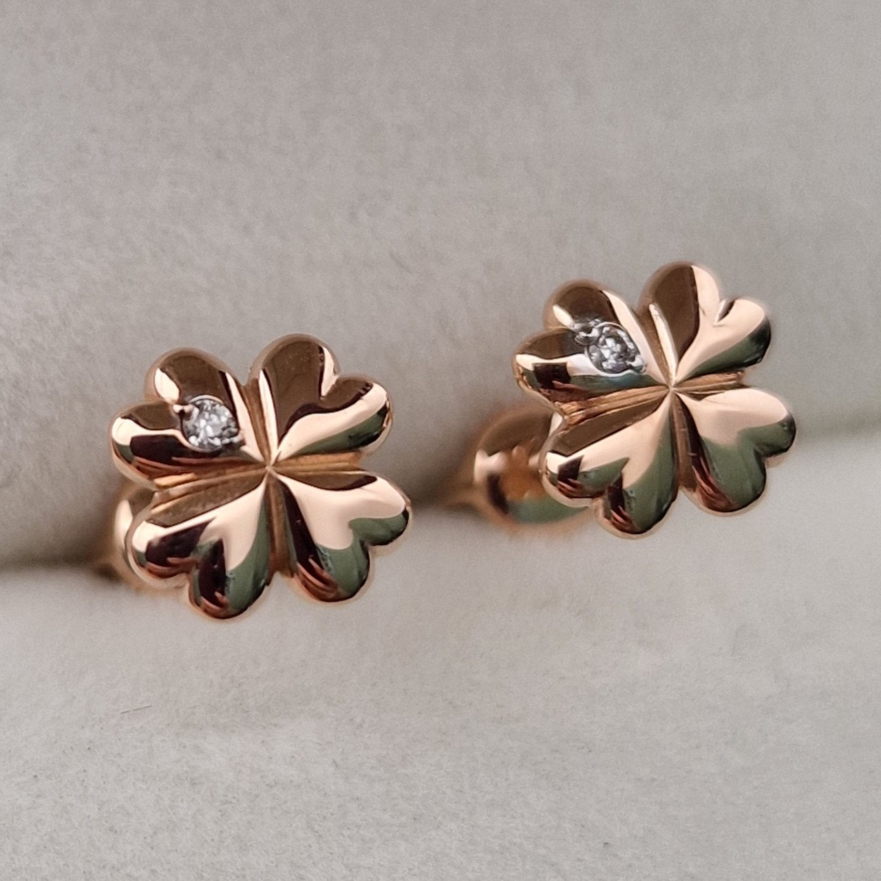 Серьги Deimantas 103670931 1,17гр 0,012ct. купить,NaN