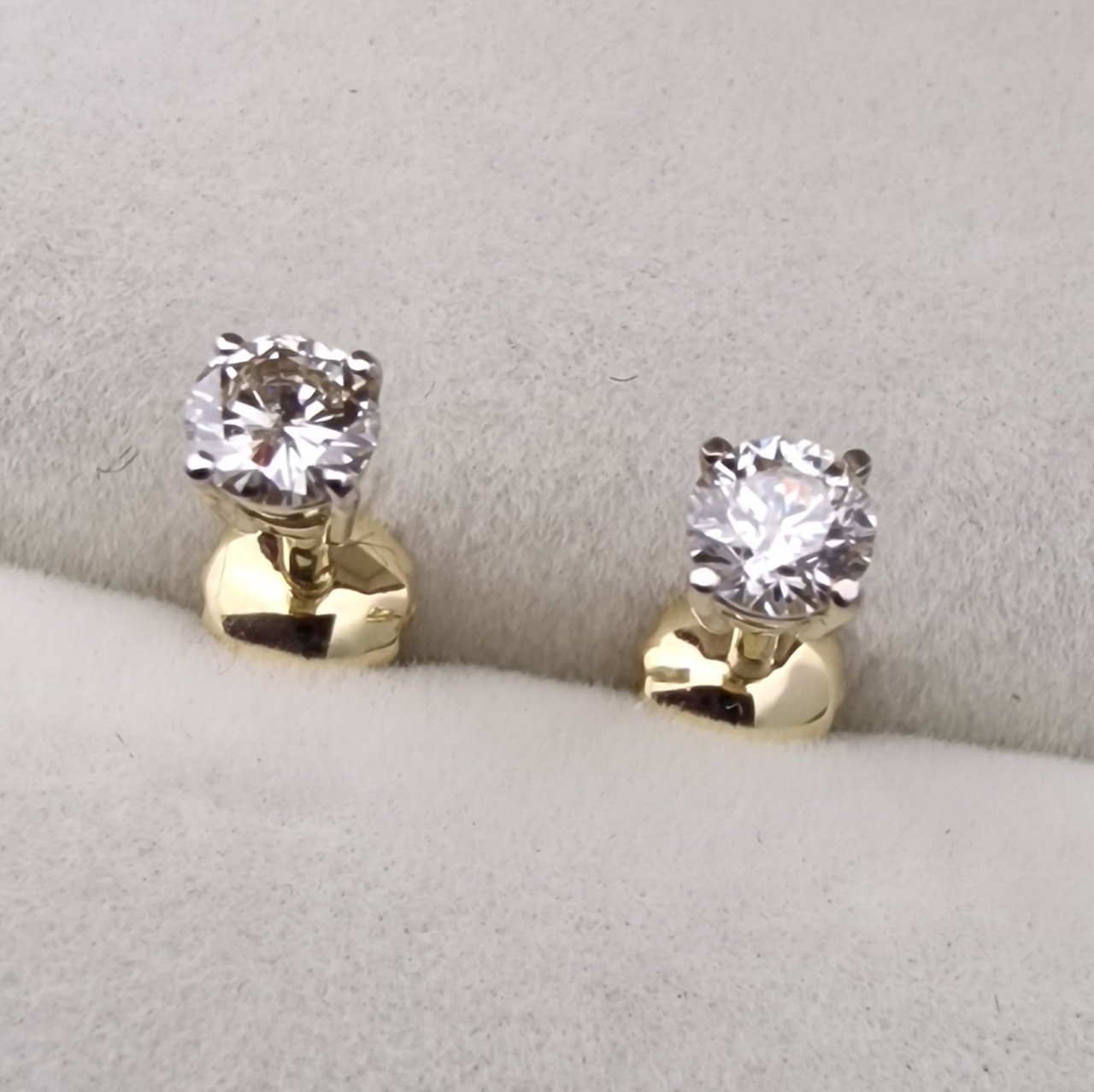 Серьги Deimantas 103671051 0,99гр 0,334ct. купить,NaN