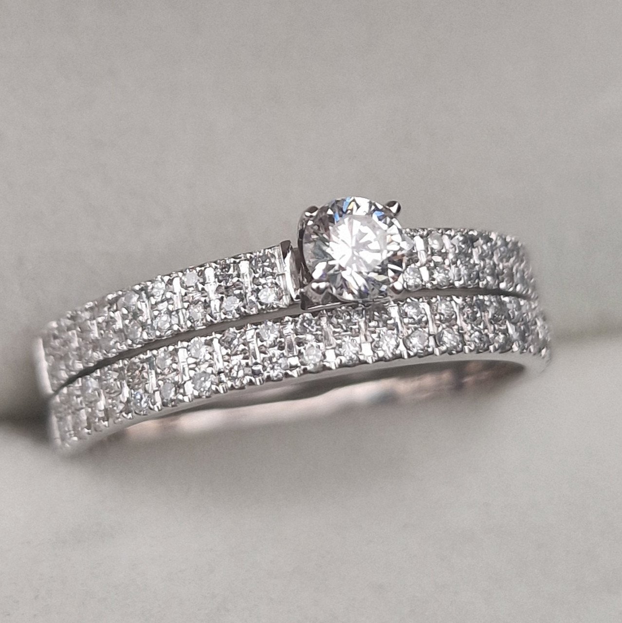 Кольцо Deimantas 104841001 17,5р 4,37гр 0,59ct. купить,NaN