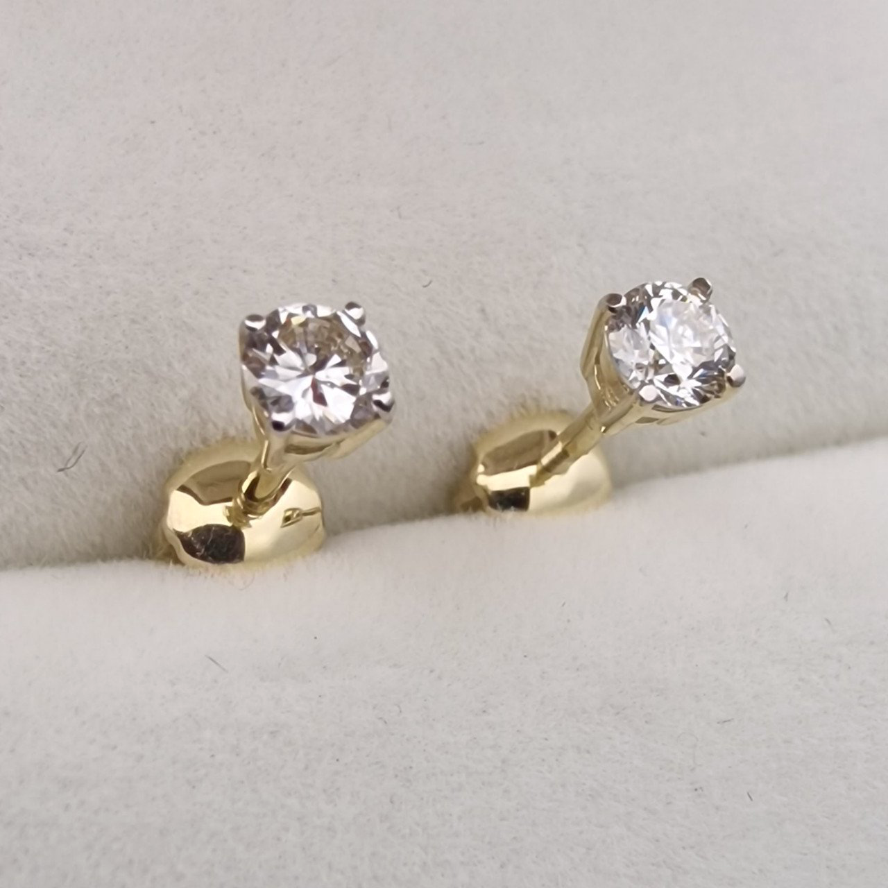 Серьги Deimantas 103671051 0,99гр 0,334ct. купить,NaN