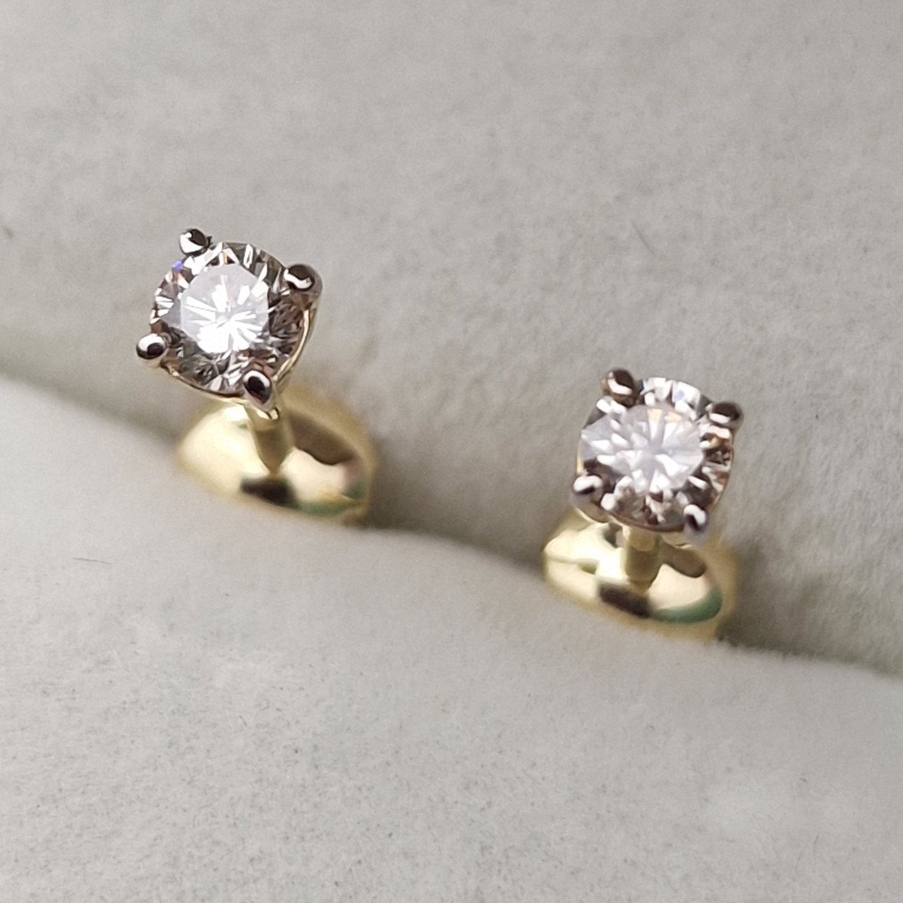 Серьги Deimantas 103671320 0,98гр 0,27ct. купить,NaN