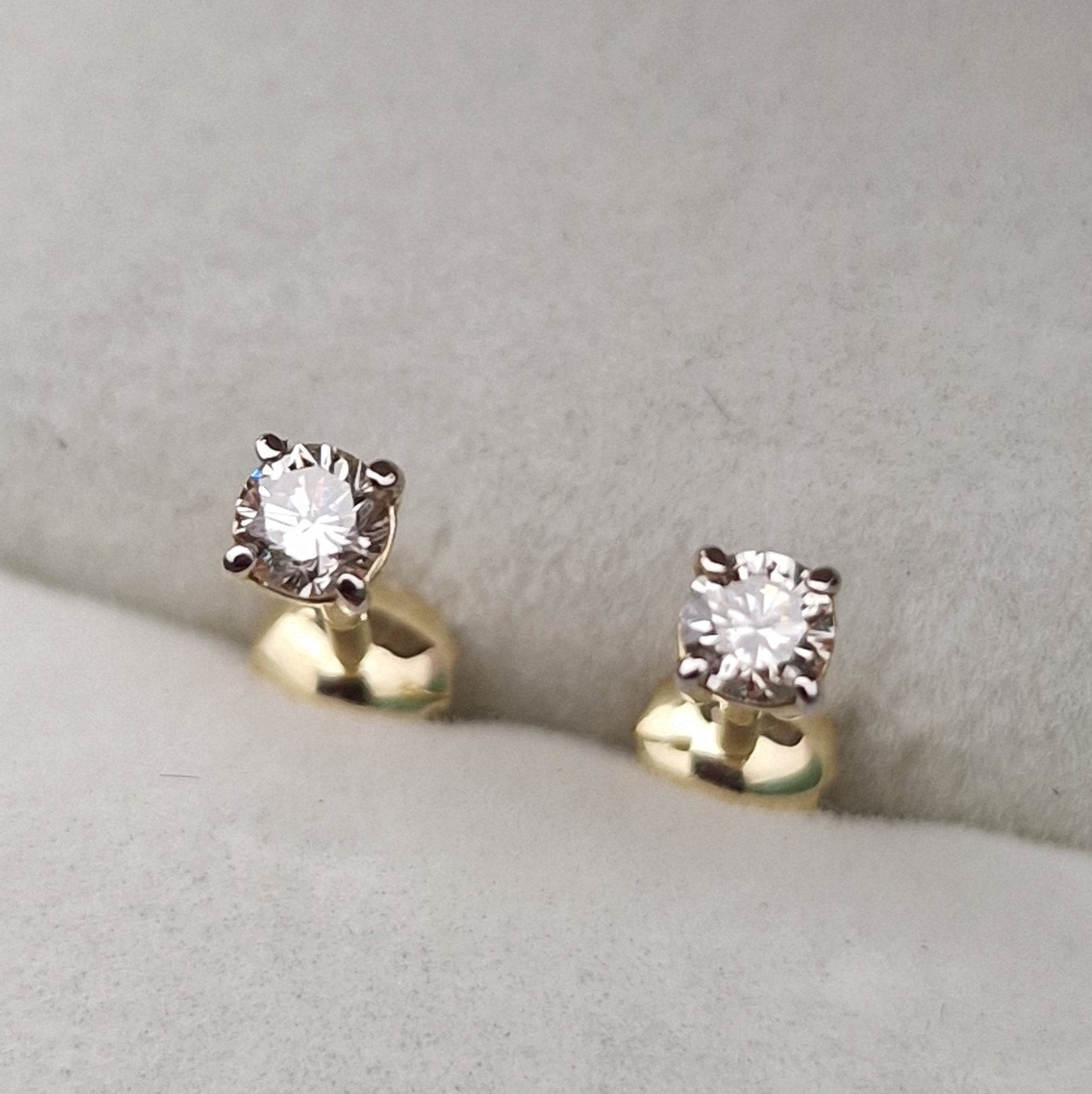Серьги Deimantas 103671320 0,98гр 0,27ct. купить,NaN