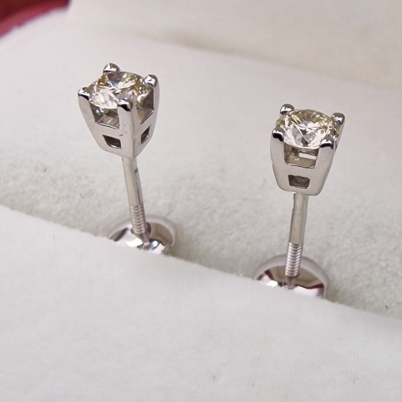Серьги Deimantas 103672272 1,03гр 0,30ct. купить,NaN
