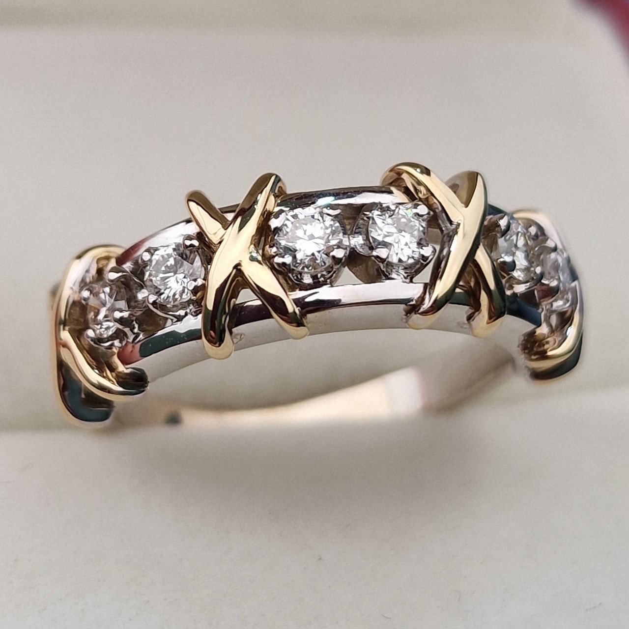 Кольцо Deimantas 103672281 18р 5,81гр 0,384ct. купить,NaN