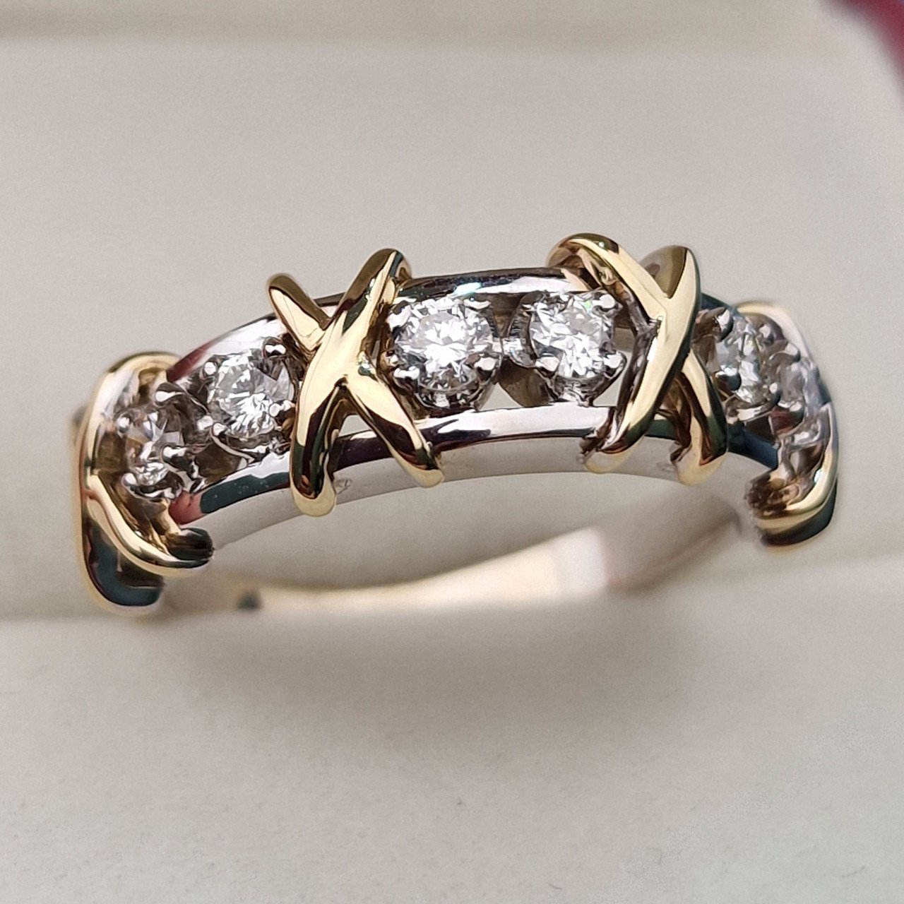 Кольцо Deimantas 103672281 18р 5,81гр 0,384ct. купить,NaN