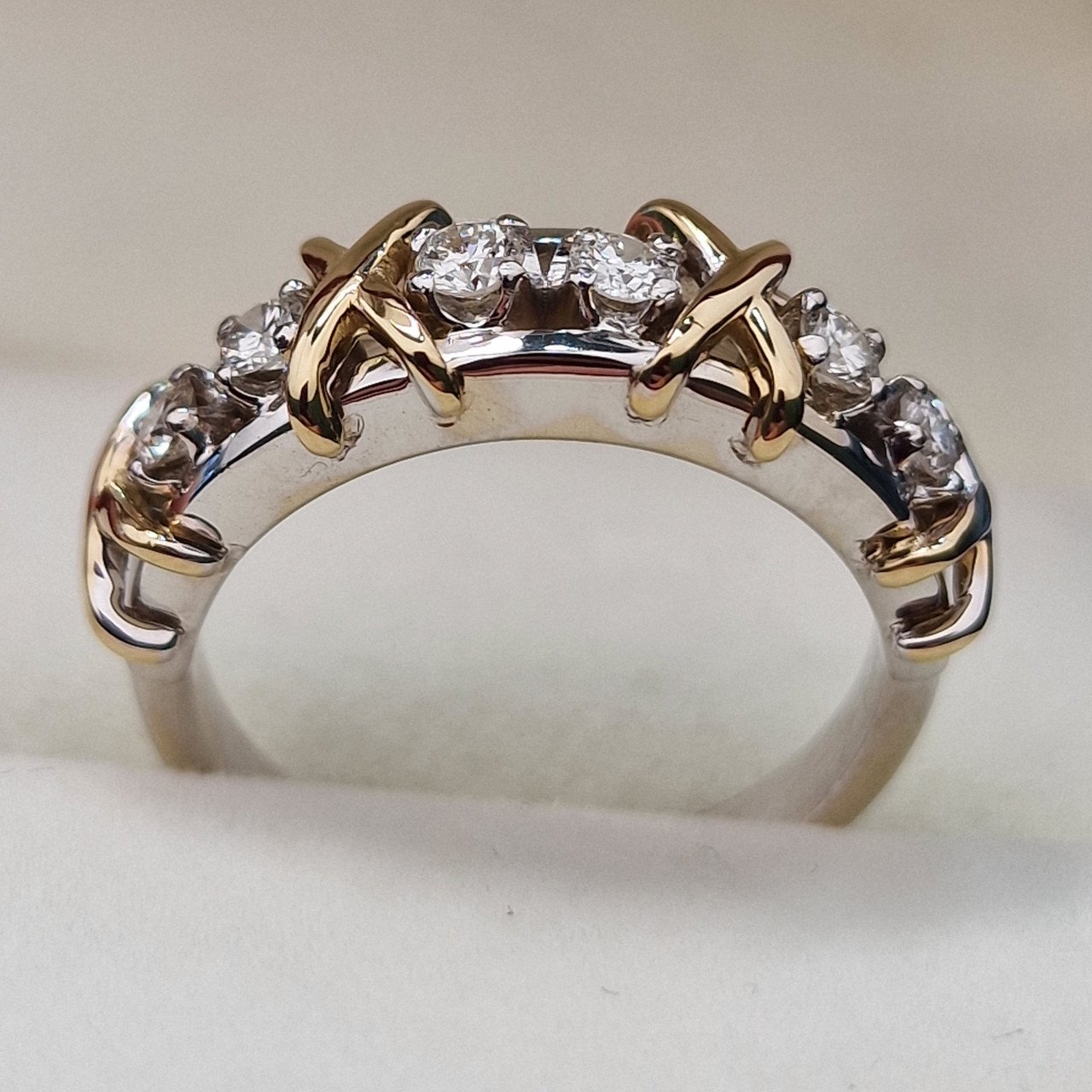 Кольцо Deimantas 103672281 18р 5,81гр 0,384ct. купить,NaN