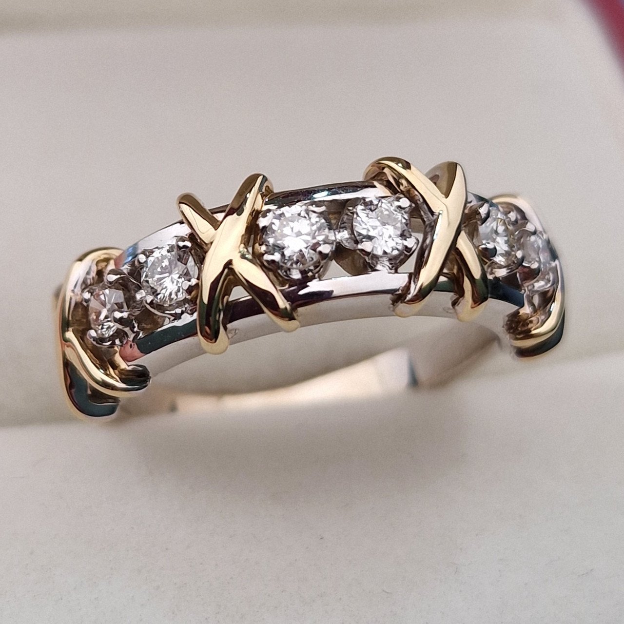 Кольцо Deimantas 103672281 18р 5,81гр 0,384ct. купить,NaN
