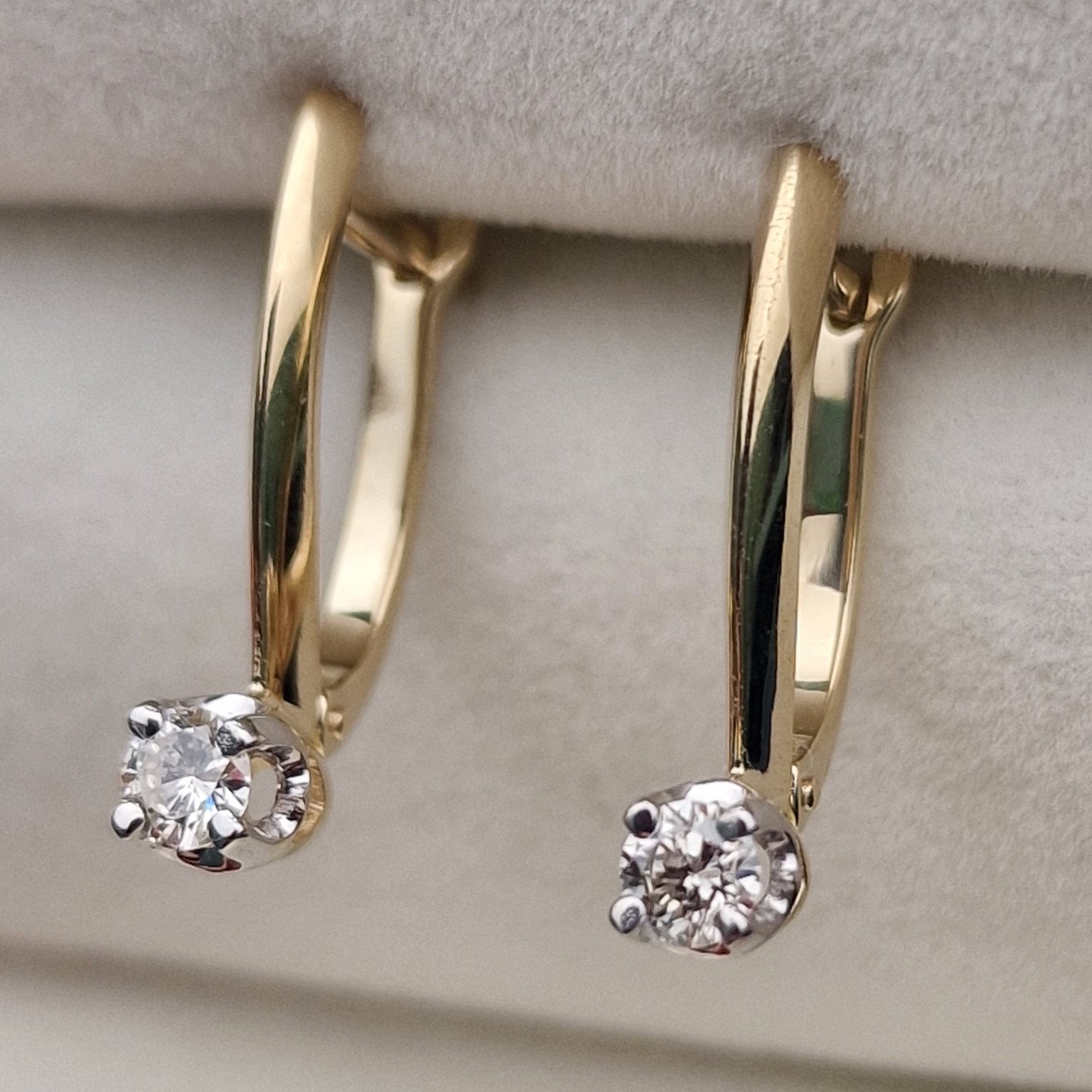 Серьги Deimantas 105103157 2,14гр 0,32ct. купить,NaN