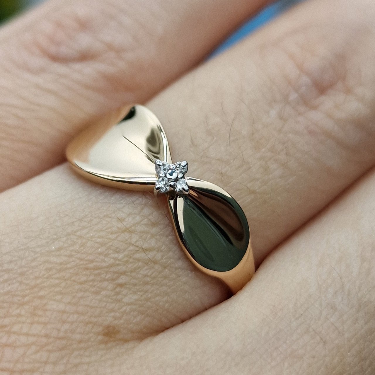 Кольцо Deimantas 103672360 18р 1,82гр 0,032ct. купить,NaN
