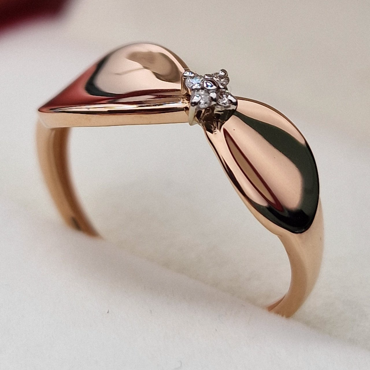 Кольцо Deimantas 103672360 18р 1,82гр 0,032ct. купить,NaN