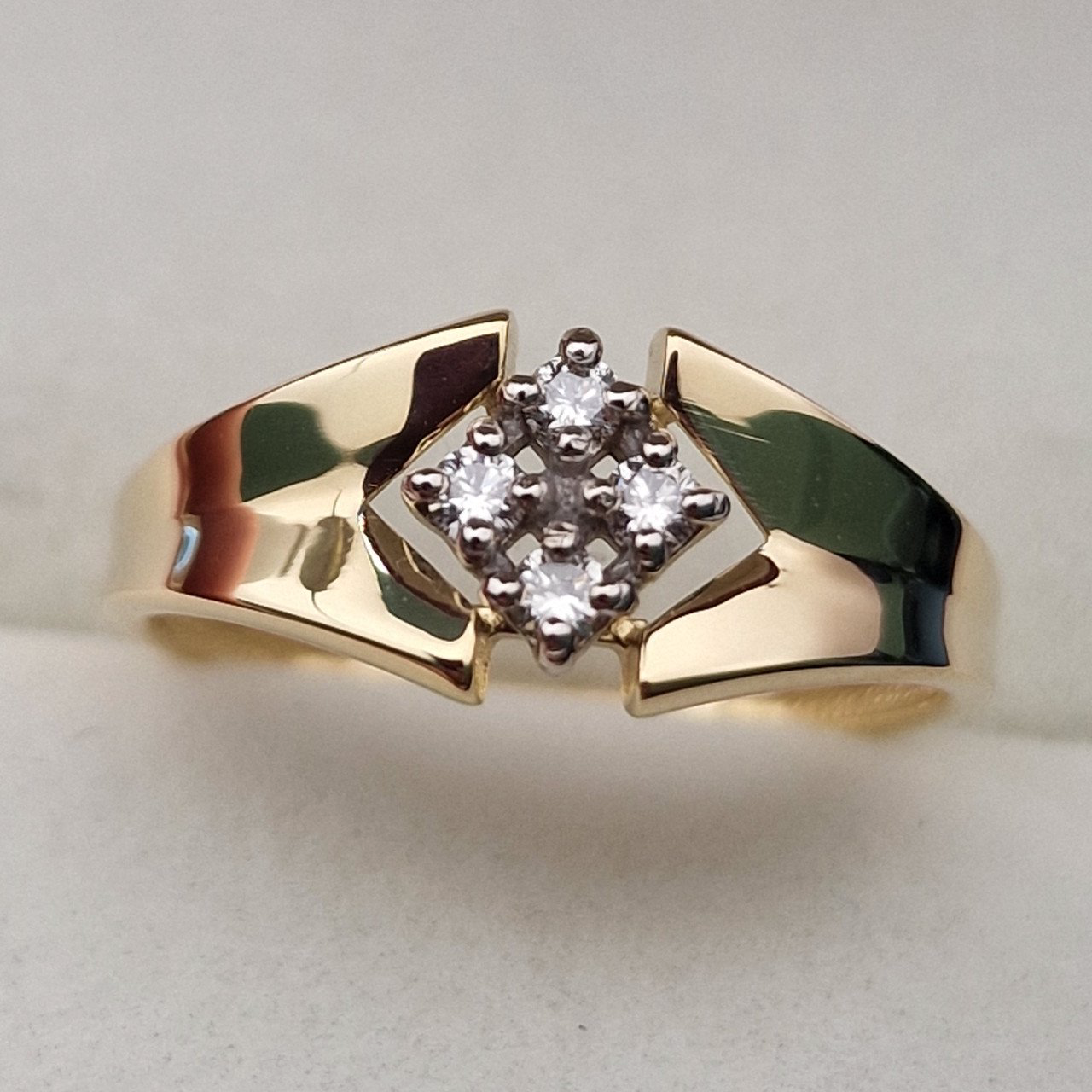Кольцо Deimantas 103672370 17,5р 1,78гр 0,13ct. купить,NaN