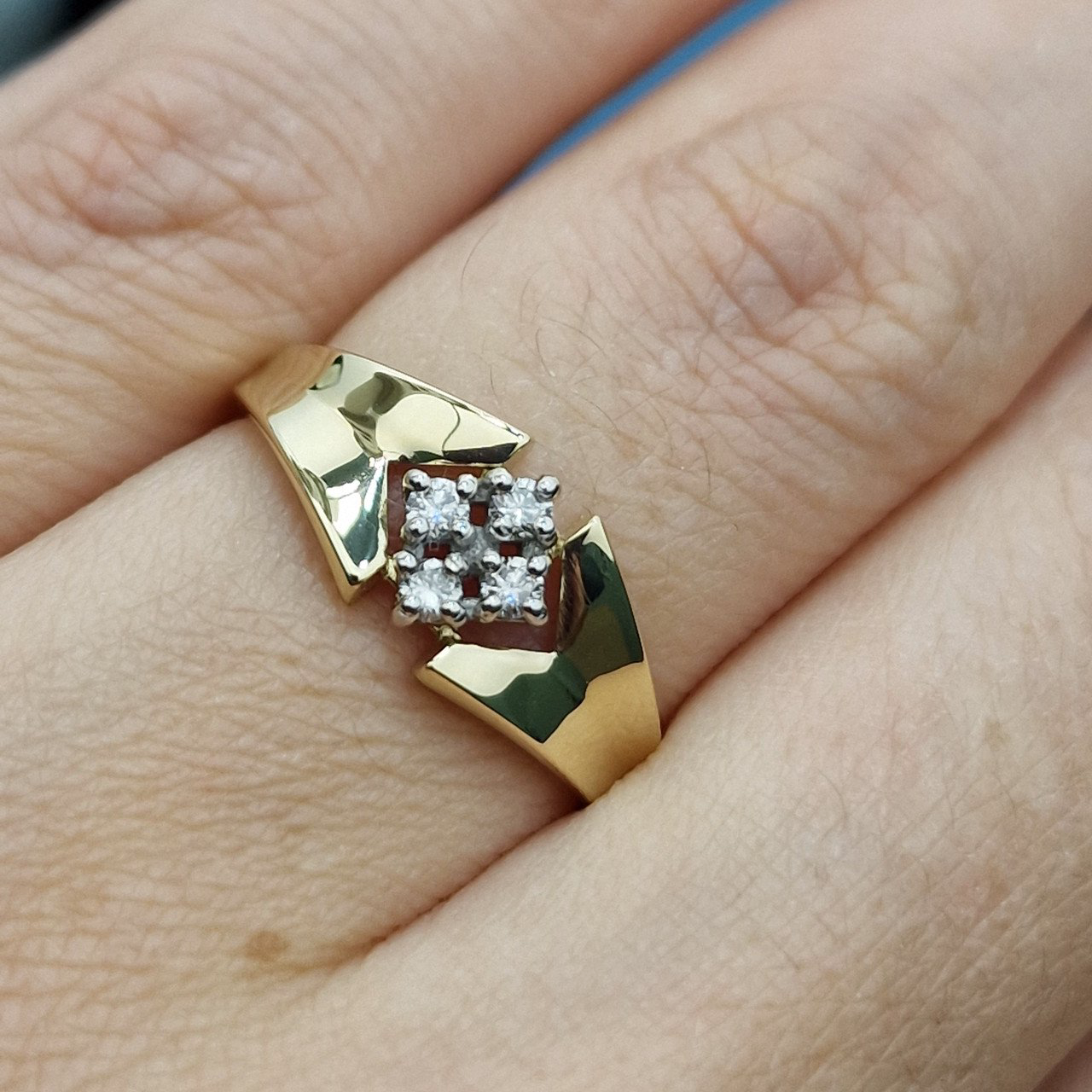 Кольцо Deimantas 103672370 17,5р 1,78гр 0,13ct. купить,NaN