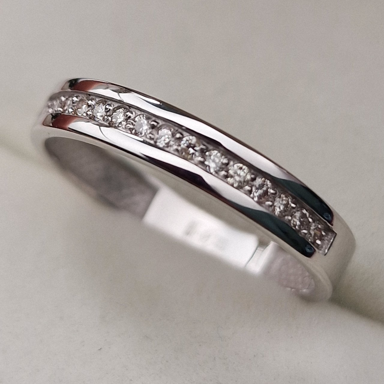 Кольцо Deimantas 103672510 16,5р 2,05гр 0,124ct. купить,NaN