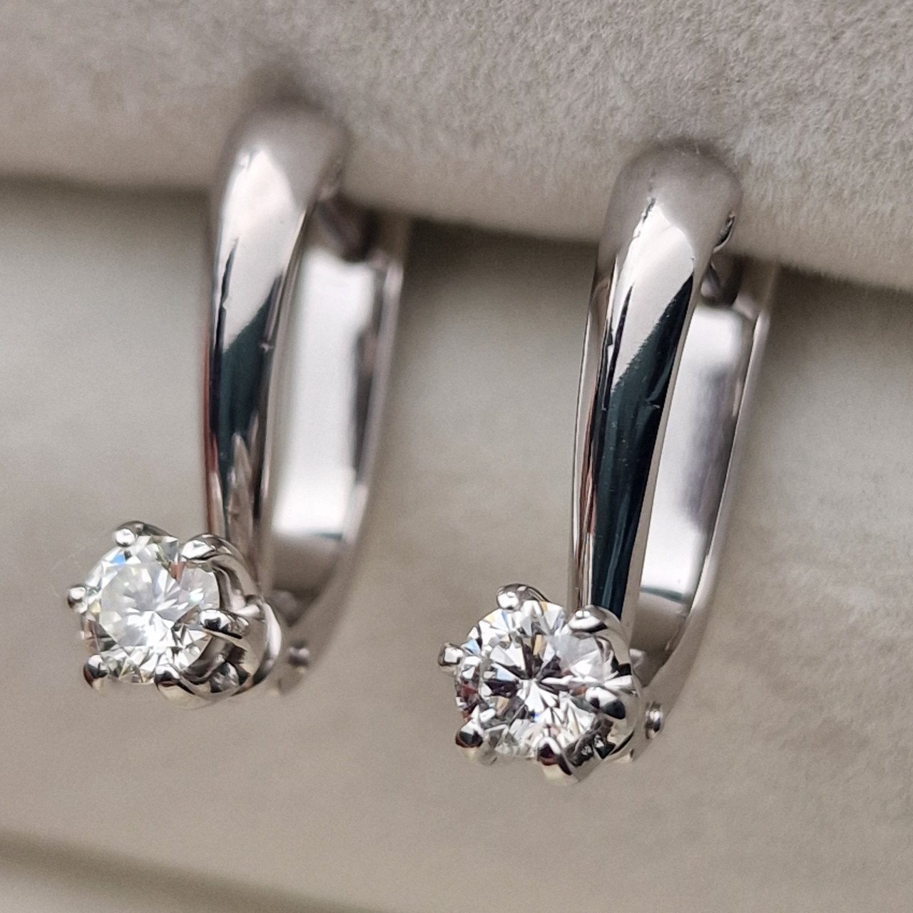 Серьги Deimantas 105103166 3,43гр 0,34ct. купить,NaN