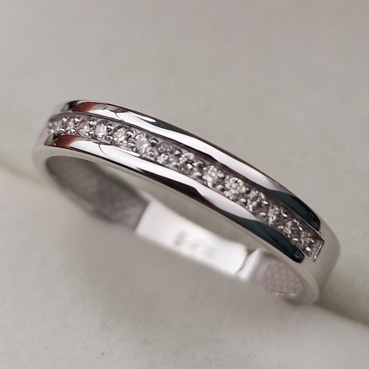 Кольцо Deimantas 103672510 16,5р 2,05гр 0,124ct. купить,NaN