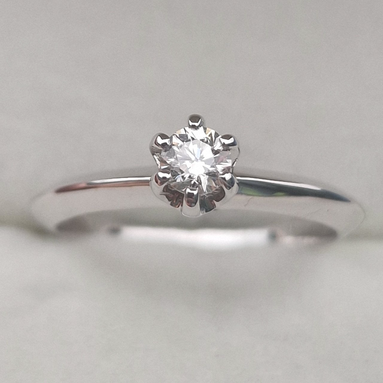 Кольцо Deimantas 105103167 17,5р 2,67гр 0,23ct. купить,NaN