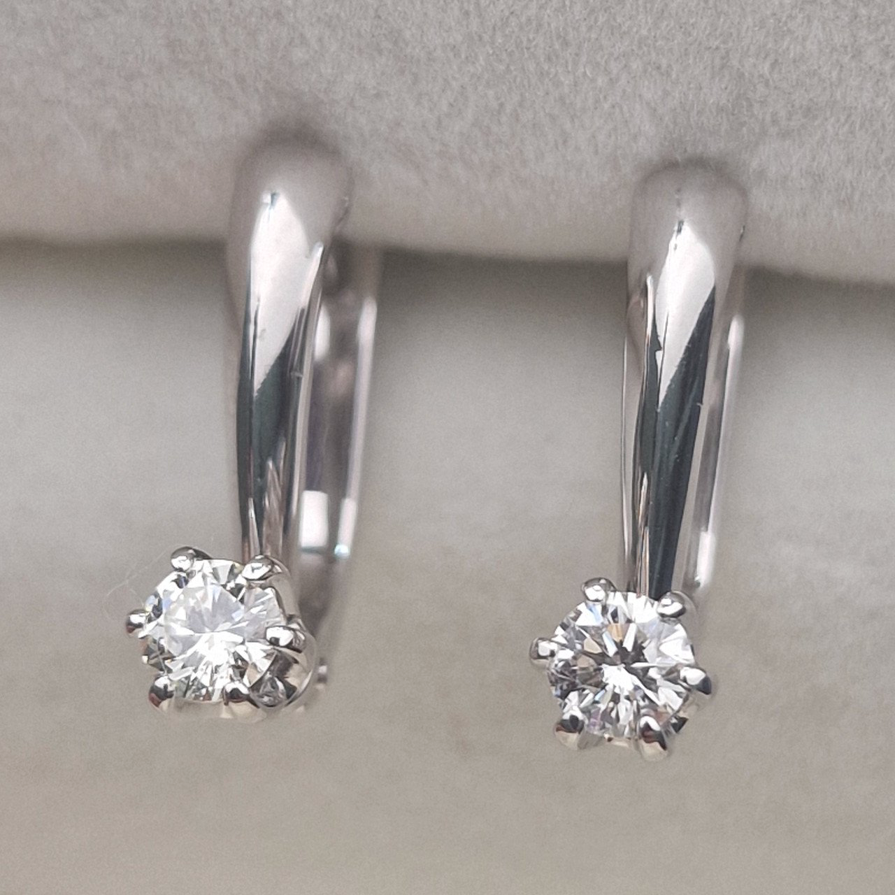 Серьги Deimantas 105151037 3,39гр 0,36ct. купить,NaN