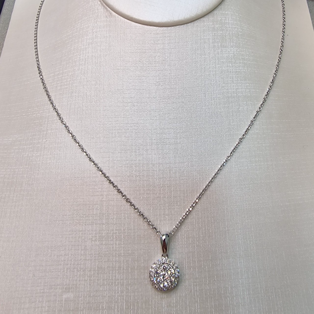 Колье Deimantas 104841830 40см 2,32гр 0,545ct. купить,NaN