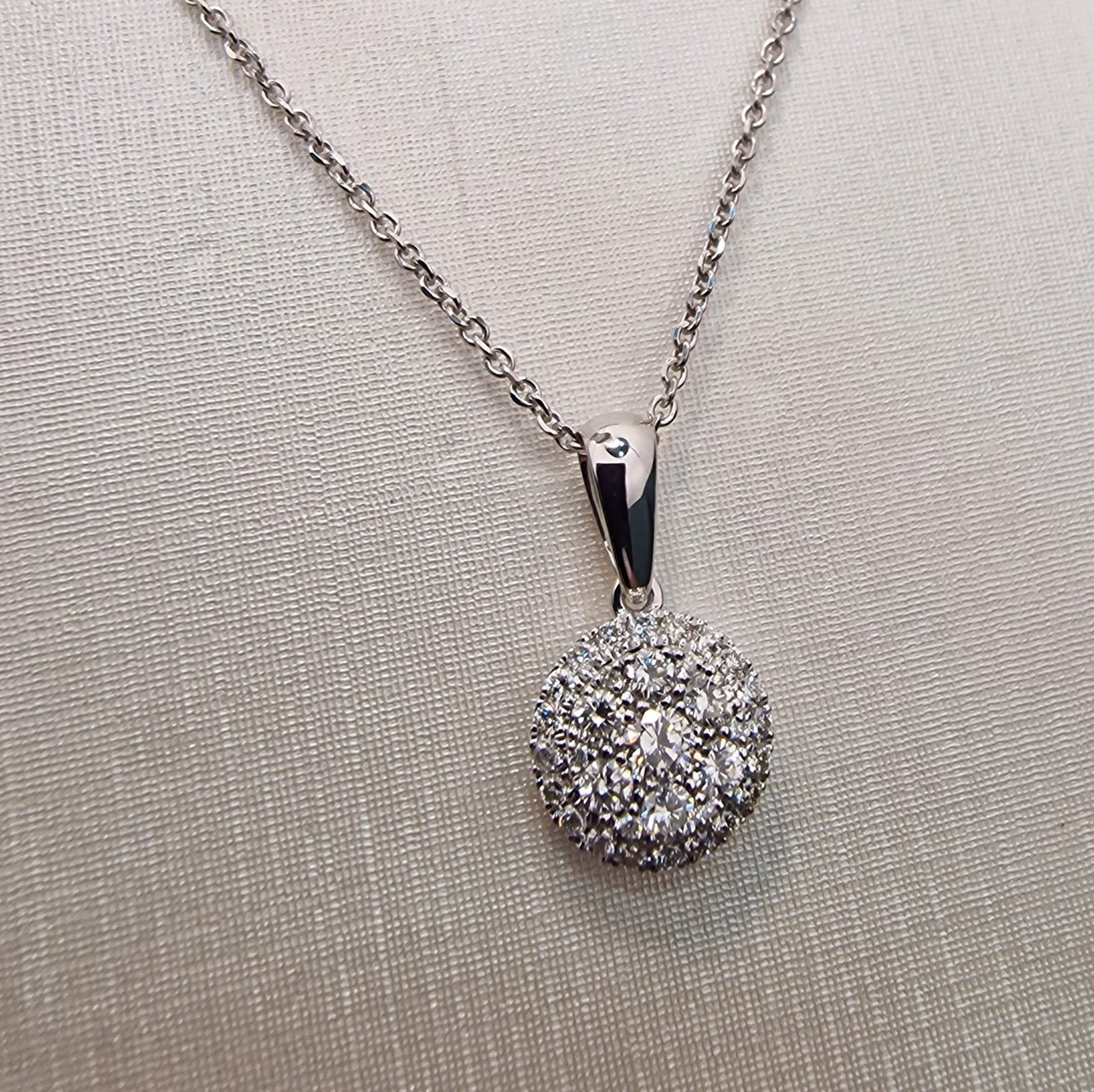 Колье Deimantas 104841830 40см 2,32гр 0,545ct. купить,NaN