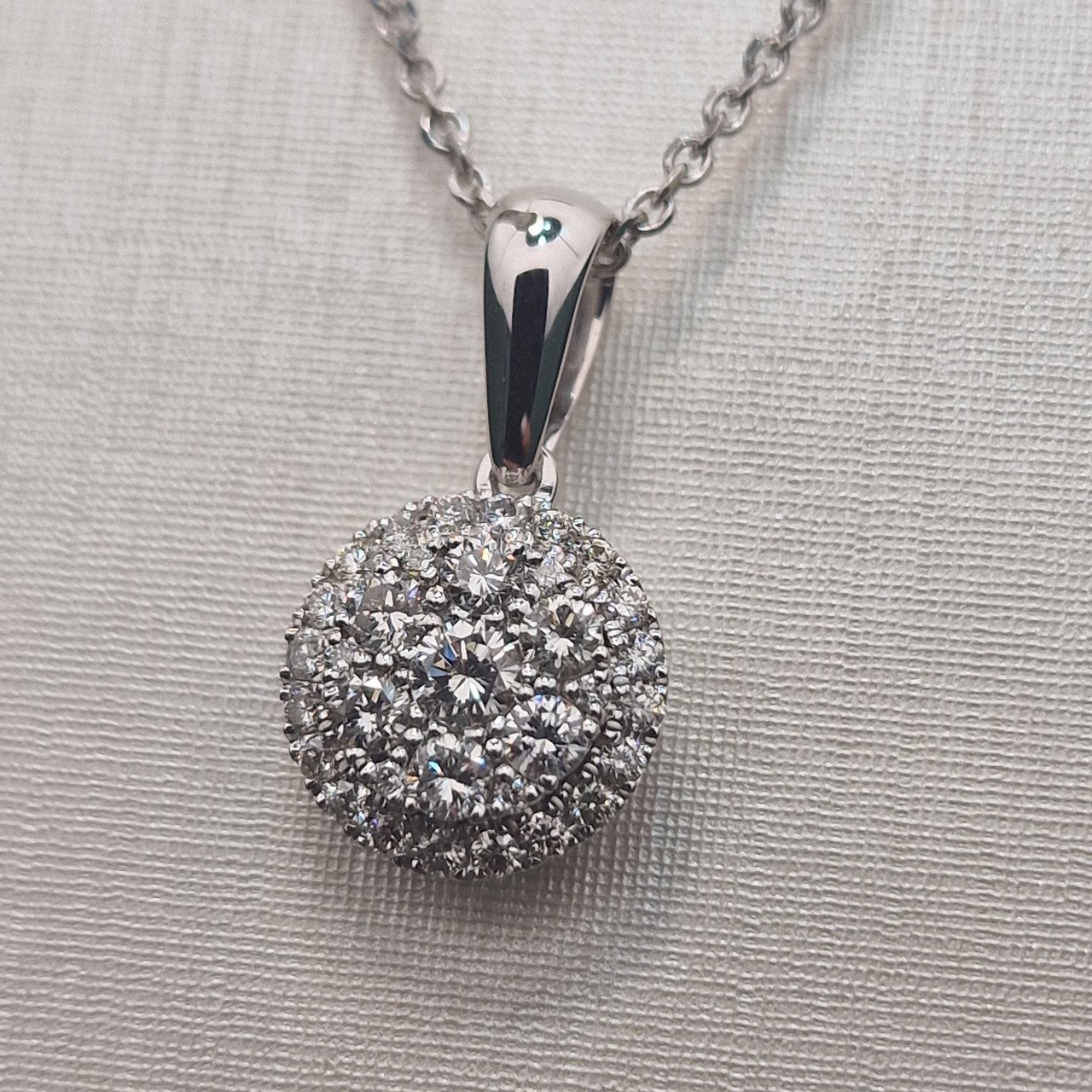 Колье Deimantas 104841830 40см 2,32гр 0,545ct. купить,NaN