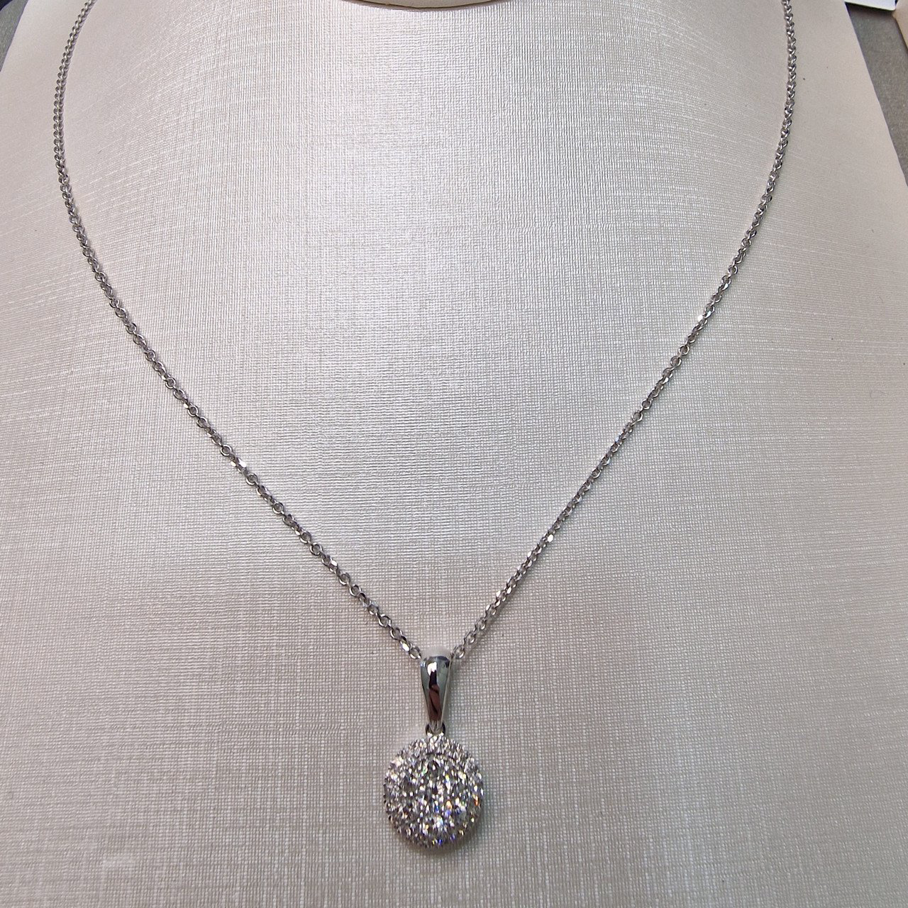 Колье Deimantas 104841830 40см 2,32гр 0,545ct. купить,NaN
