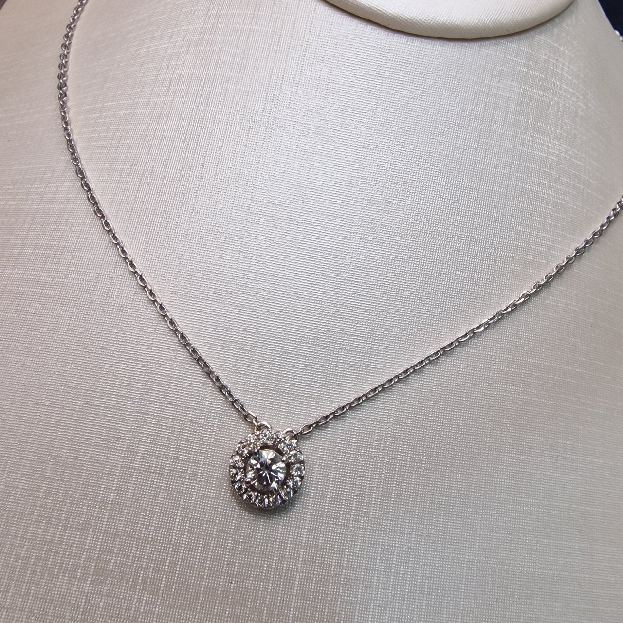 Колье Deimantas 104842017 42см 2,99гр 0,545ct. купить,NaN