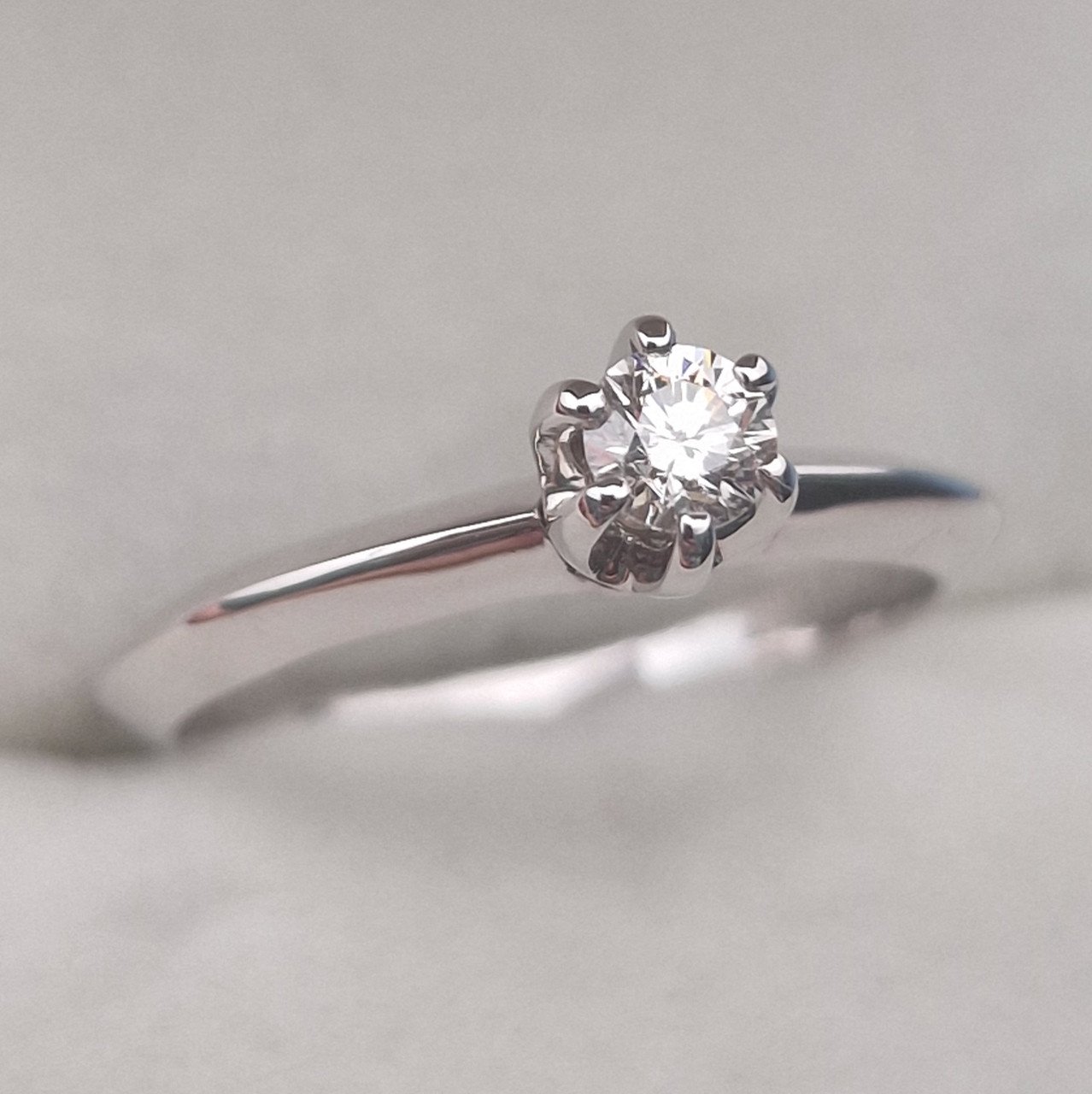Кольцо Deimantas 105151044 17р 2,58гр 0,24ct. купить,NaN