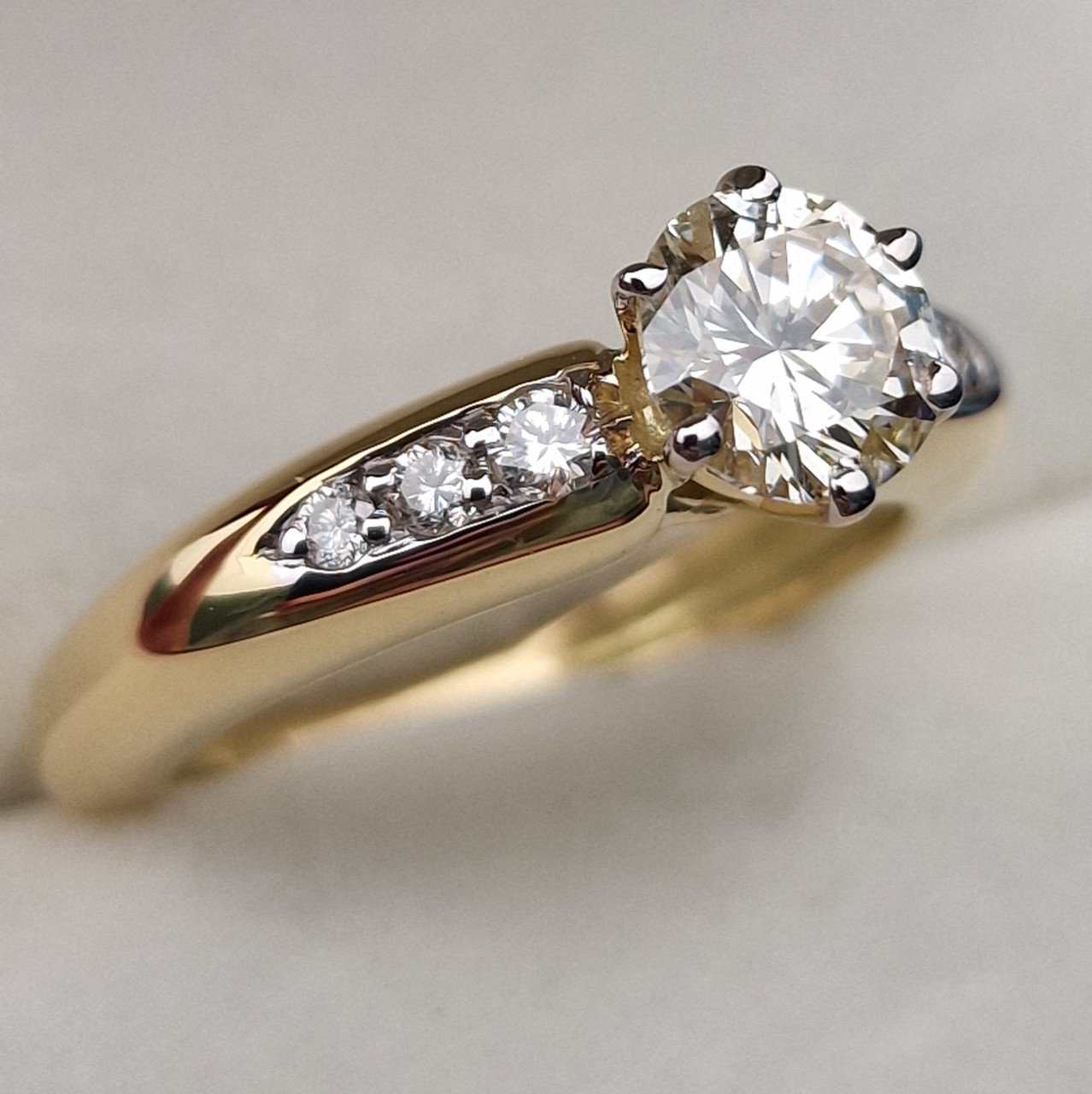 Кольцо Deimantas 105151050 17р 7,13гр 1,16ct. купить,NaN