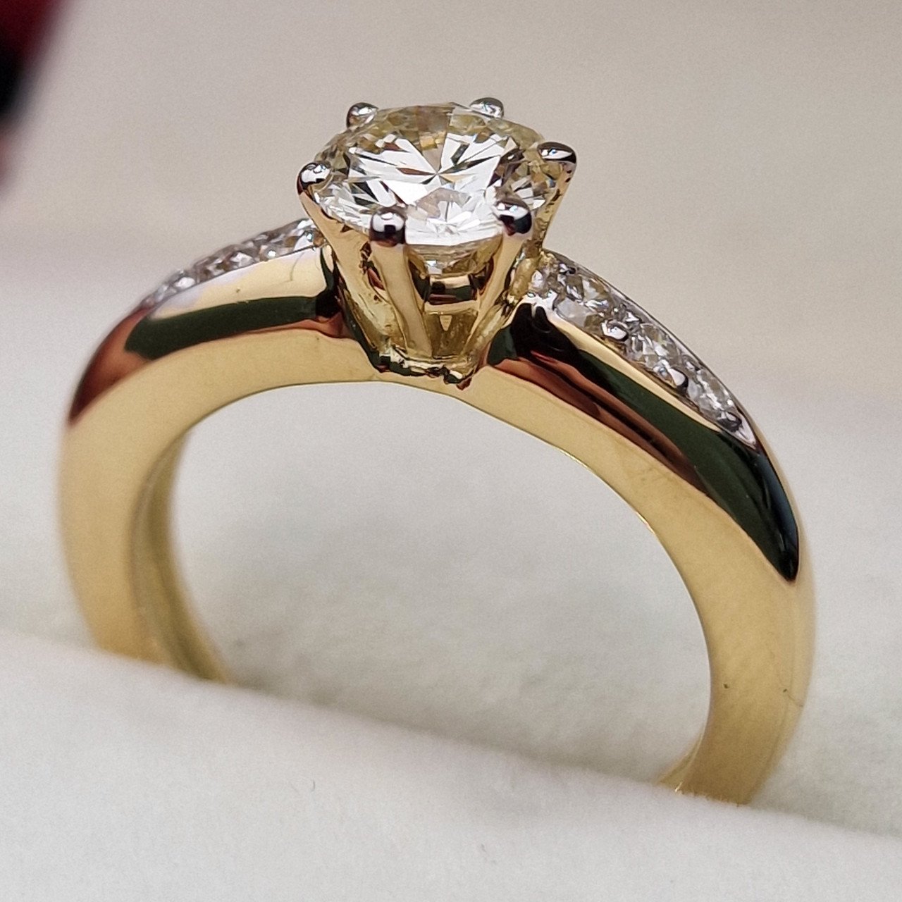 Кольцо Deimantas 105151050 17р 7,13гр 1,16ct. купить,NaN